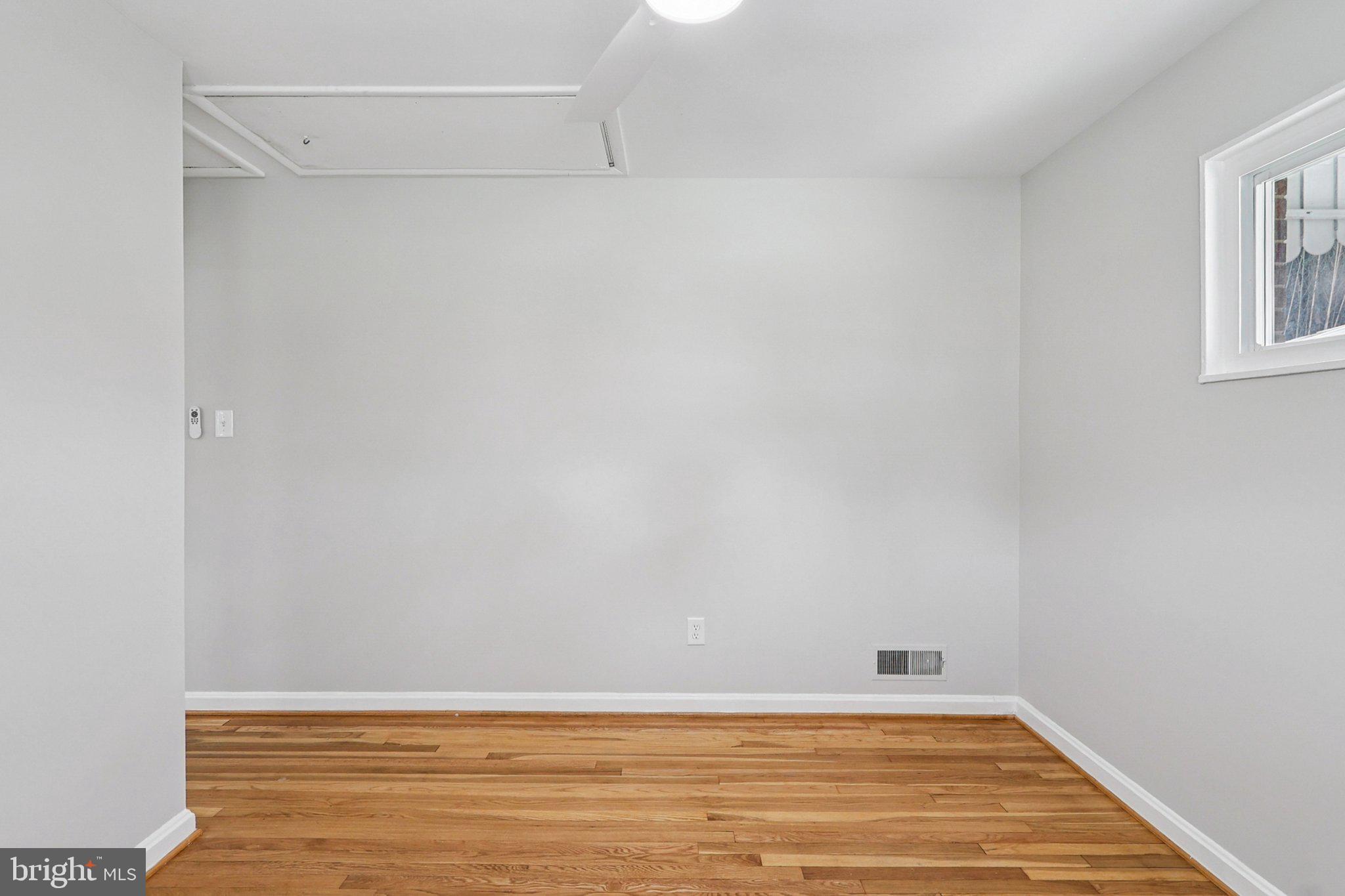 ROLLING RIDGE - Residential