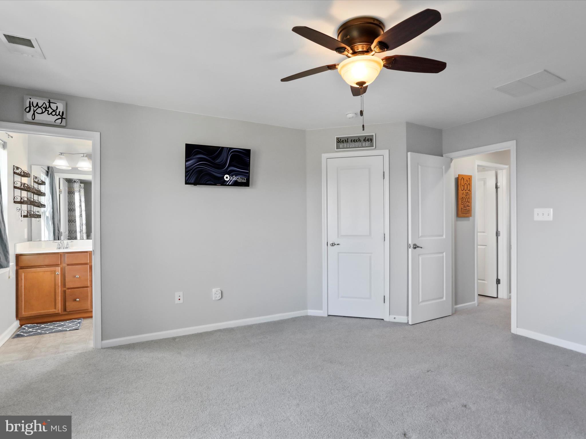 BROOKFIELD - Residential