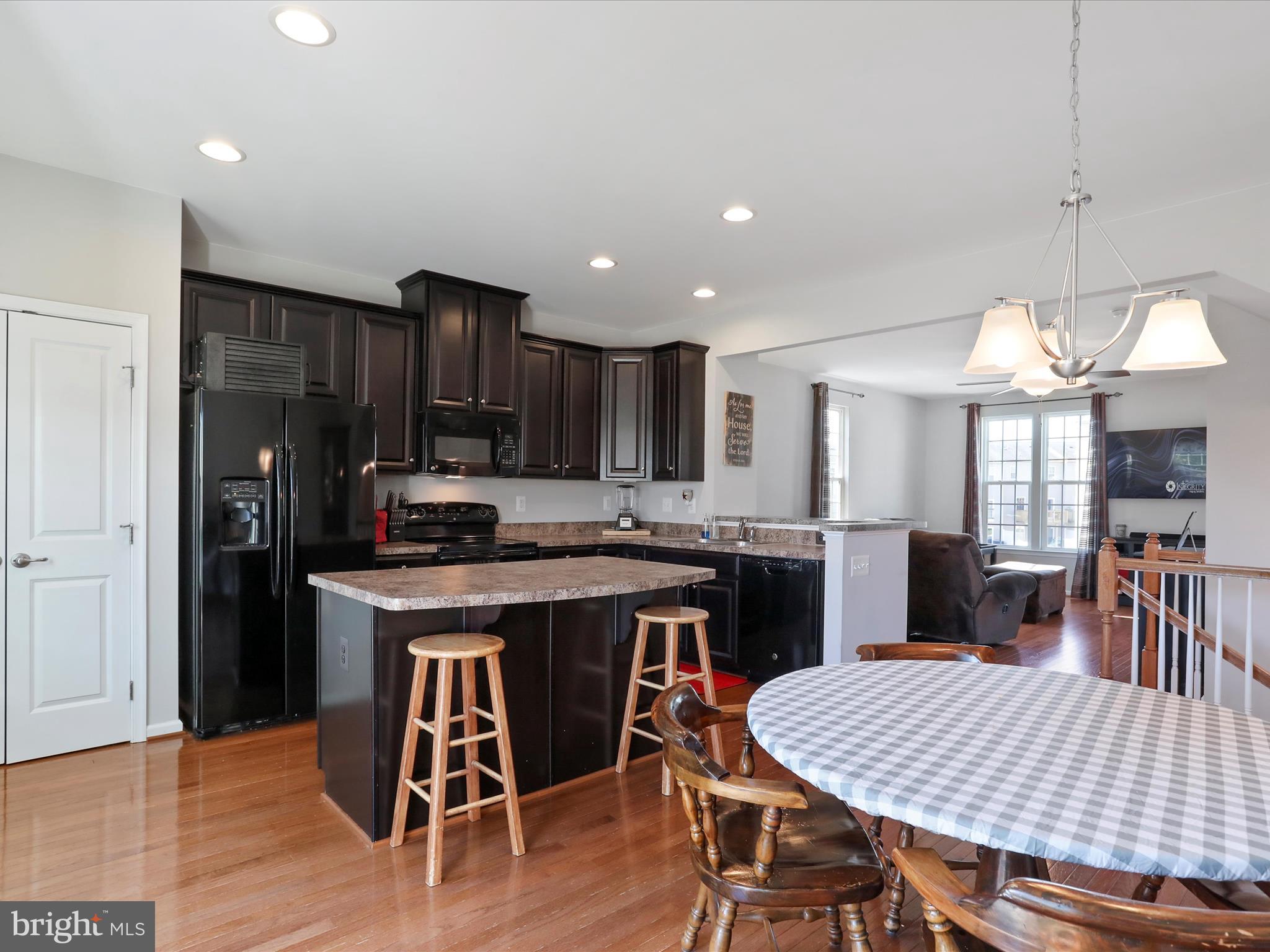 BROOKFIELD - Residential