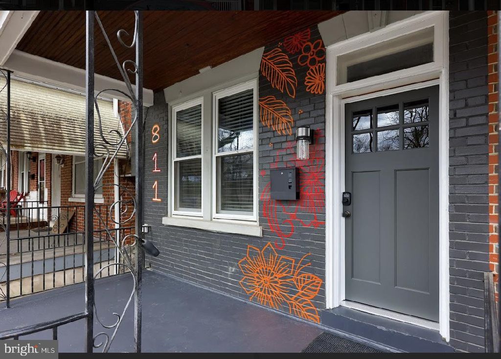 Photo of 811 E ORANGE ST, LANCASTER, PA 17602 (MLS # PALA2030736)