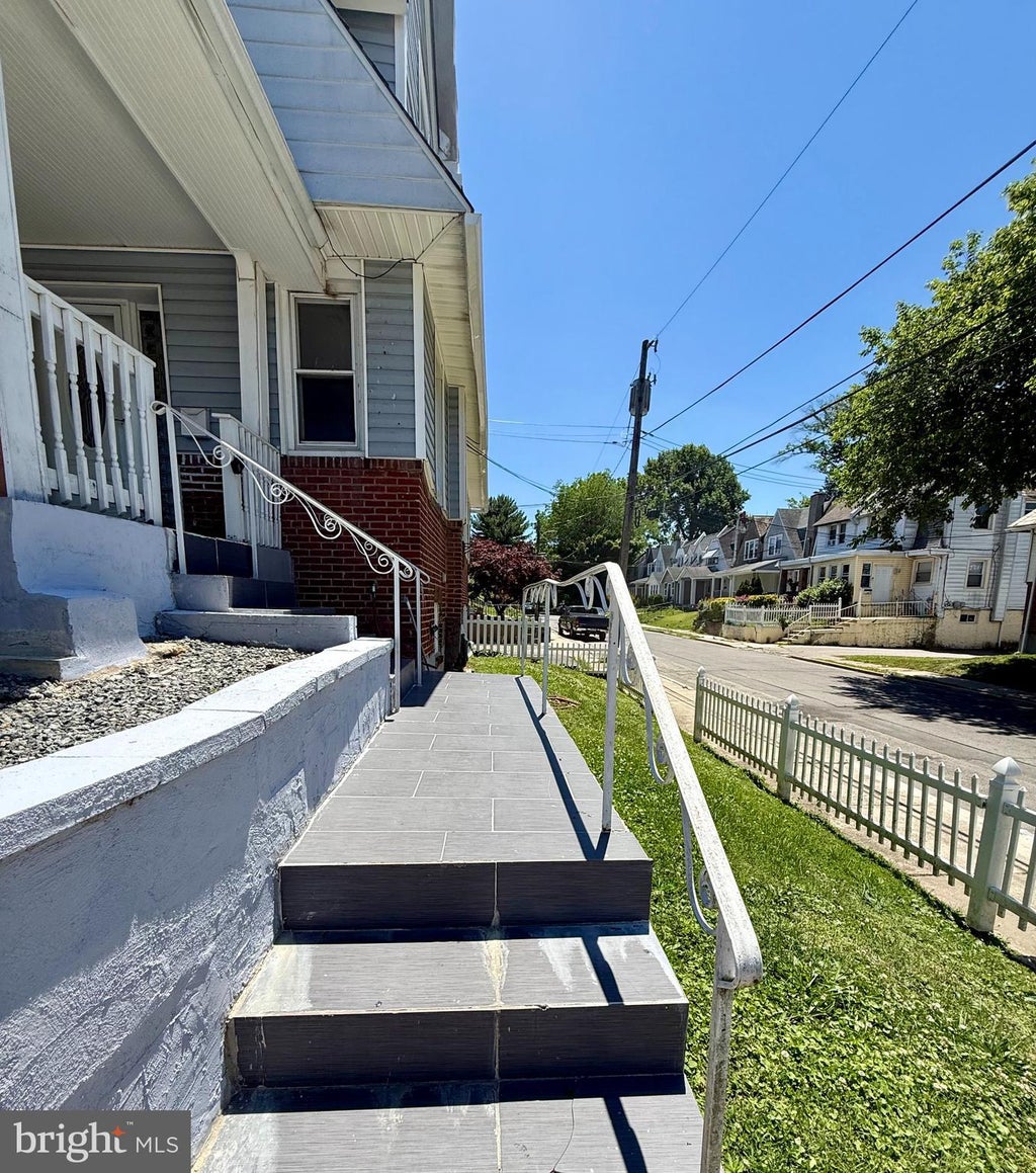 Photo of 142 E Essex Avenue, LANSDOWNE, PA 19050 (MLS # PADE2114402)