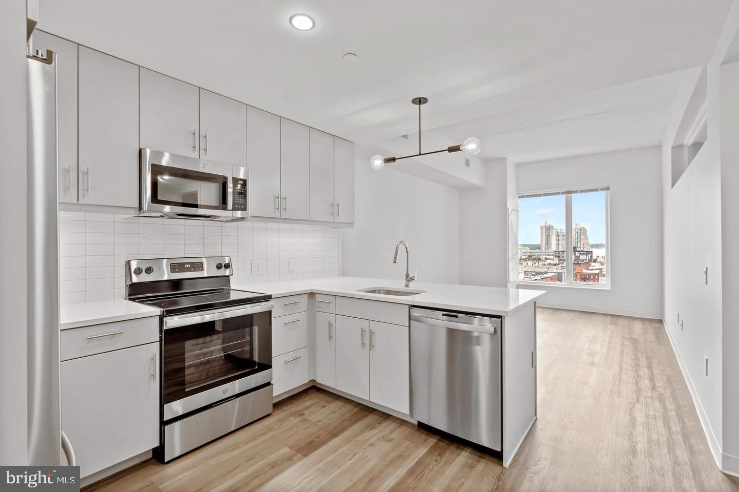 569 N 5TH STREET 921
