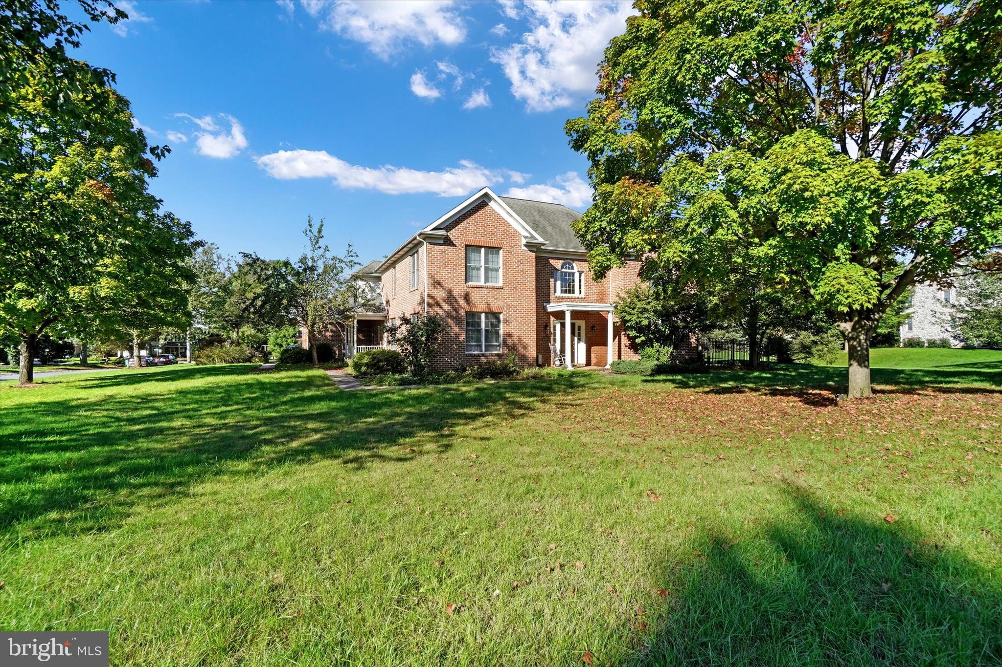 HEPPLEWHITE ESTATES - Residential