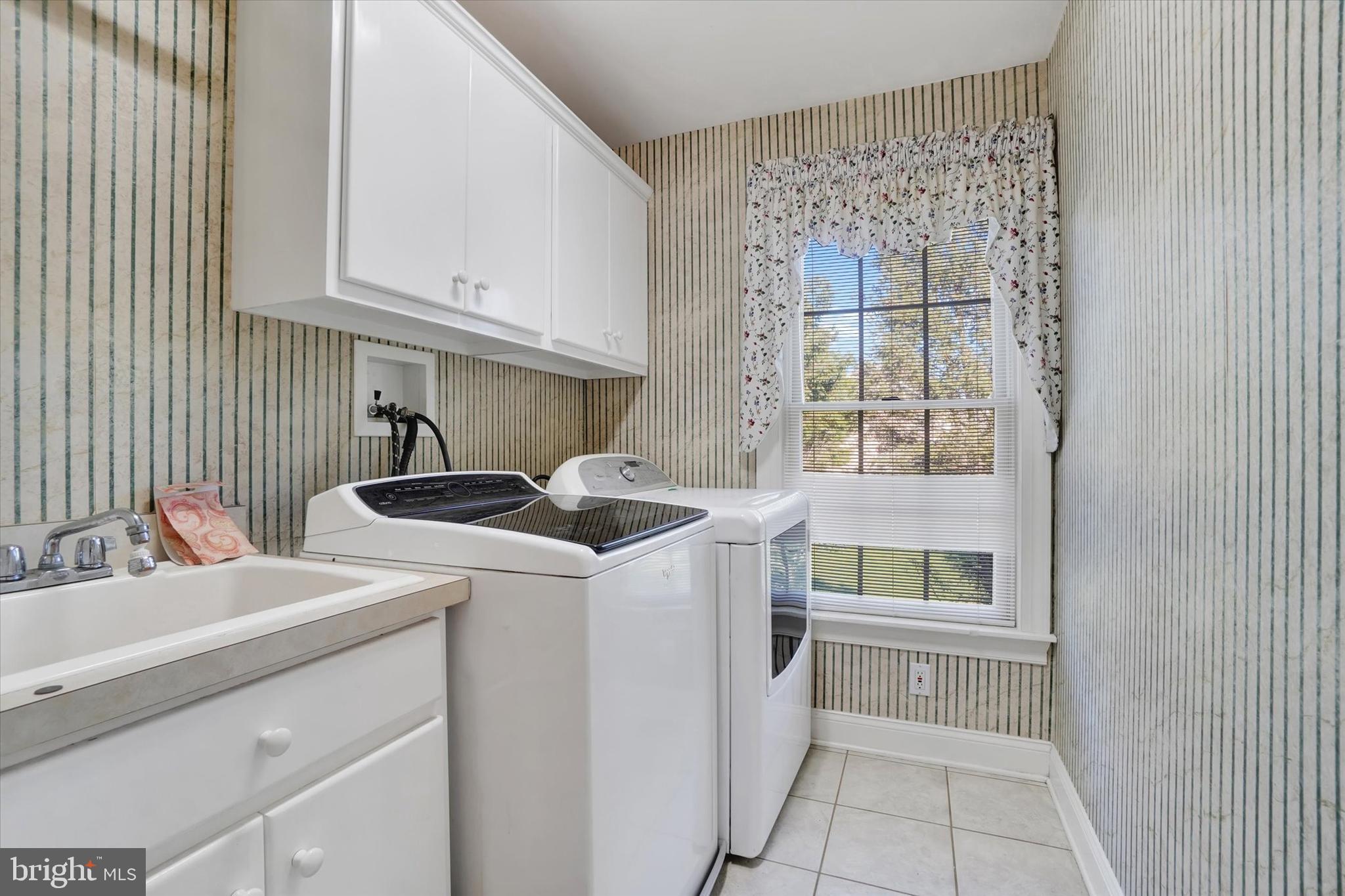 HEPPLEWHITE ESTATES - Residential