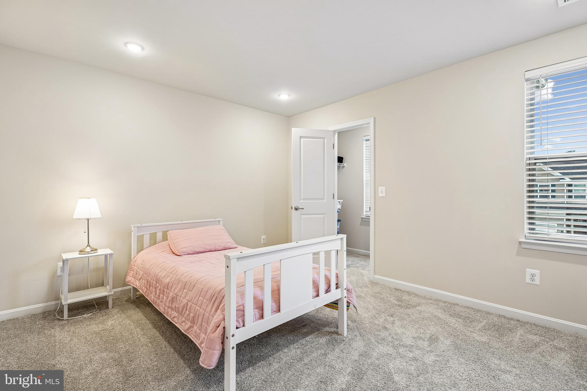 HUNTWELL WEST - Residential