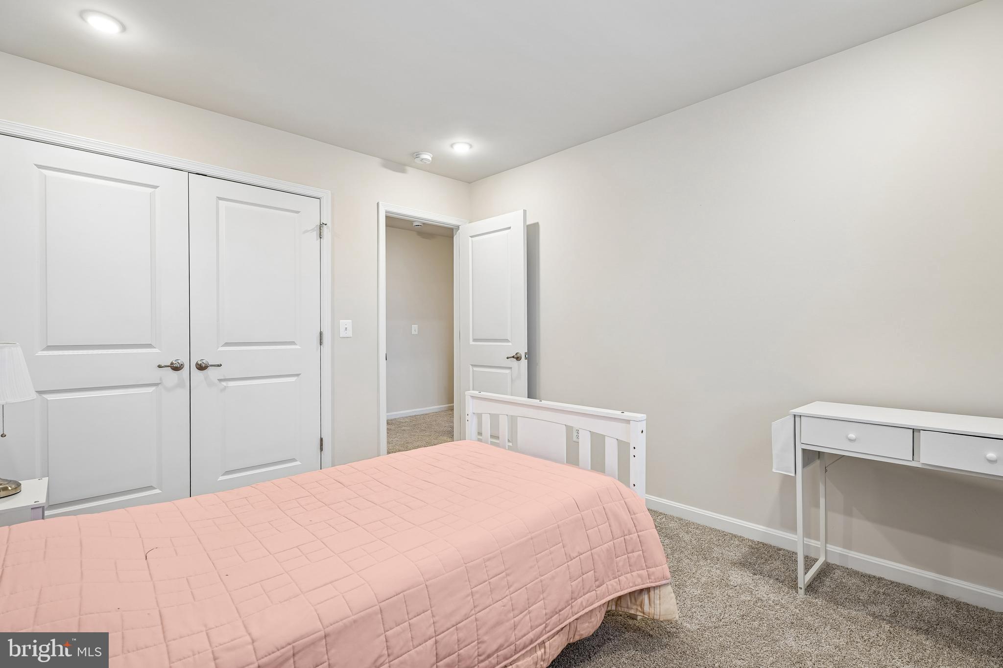 HUNTWELL WEST - Residential