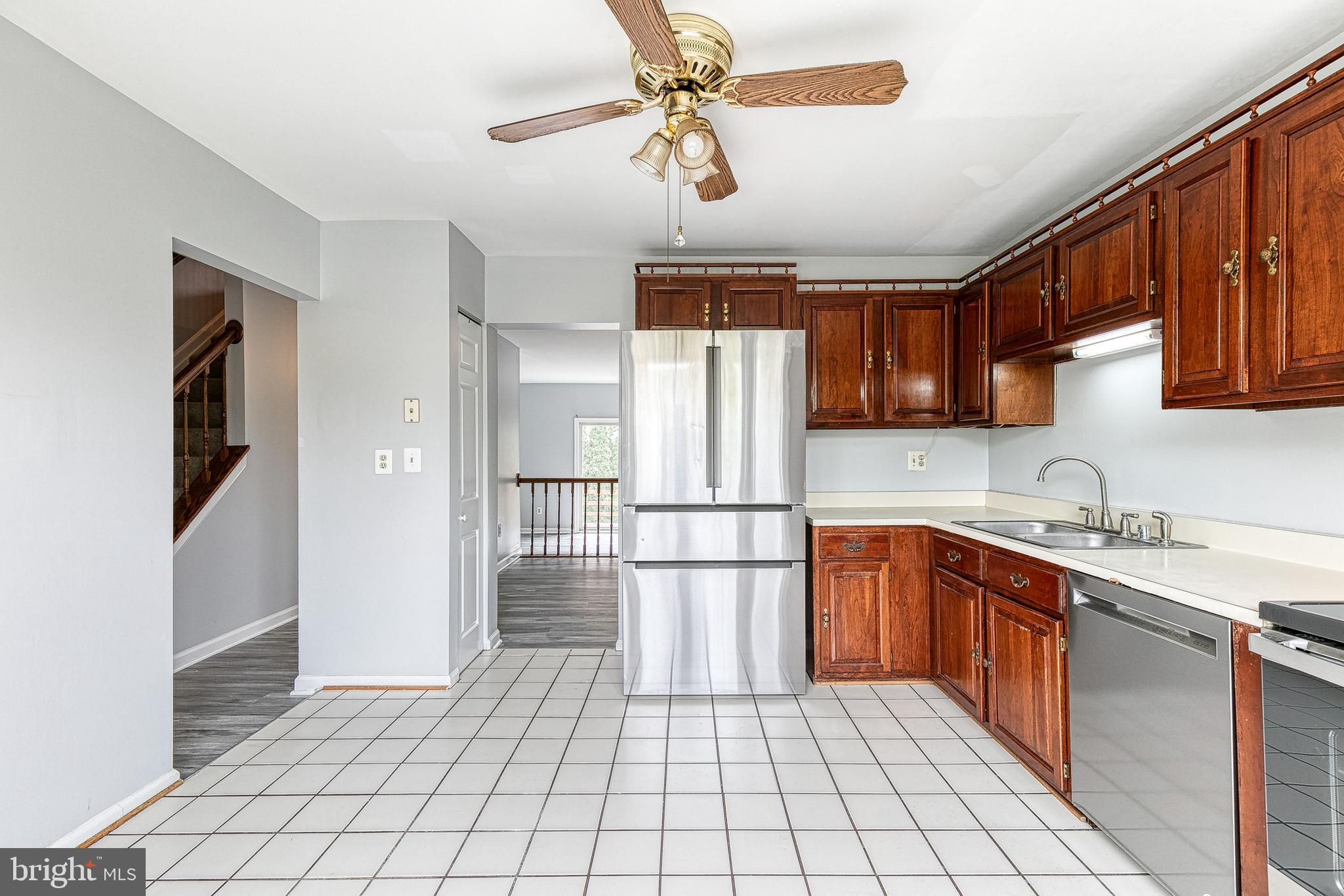 HUNTERS RUN - Residential Lease