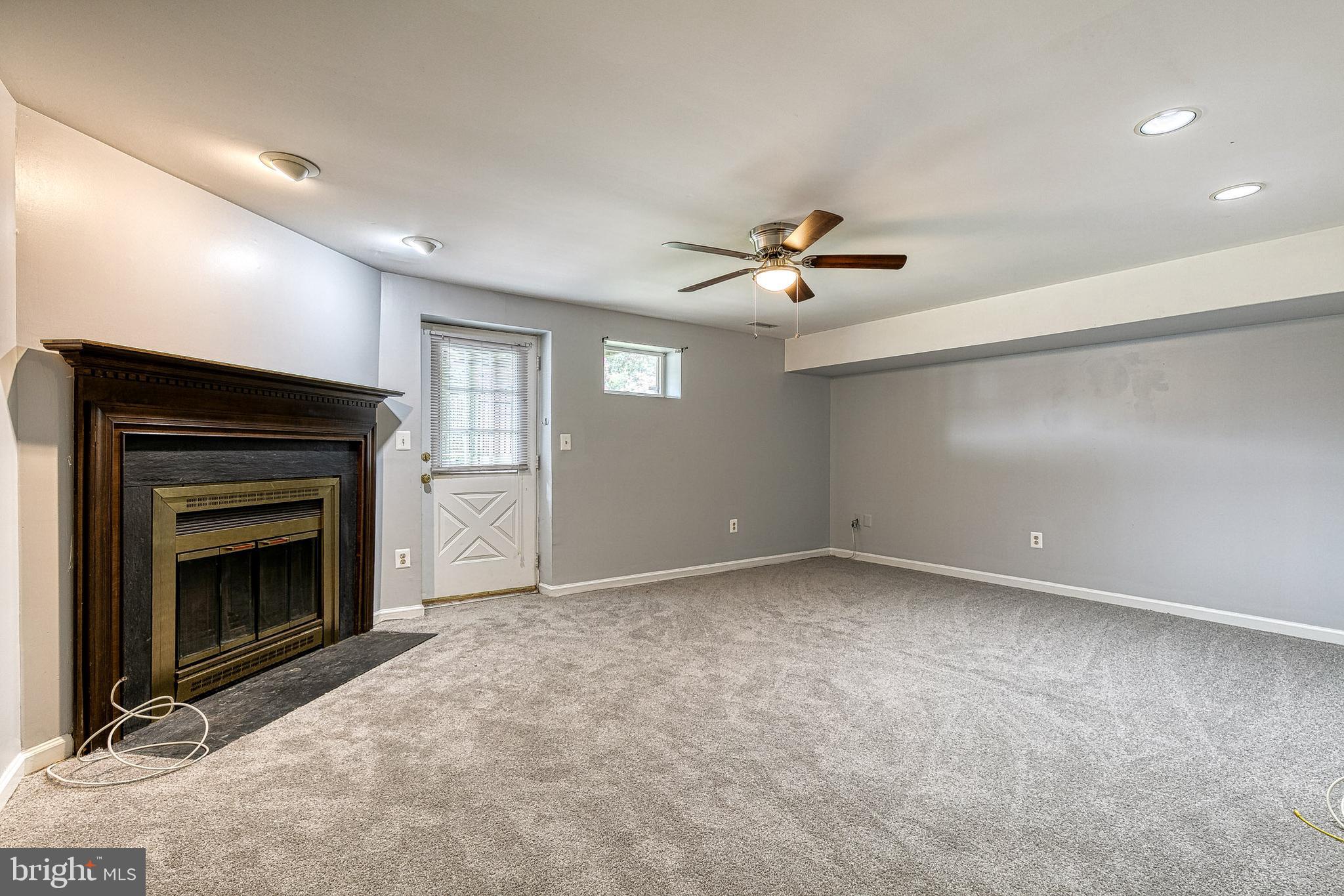 HUNTERS RUN - Residential Lease