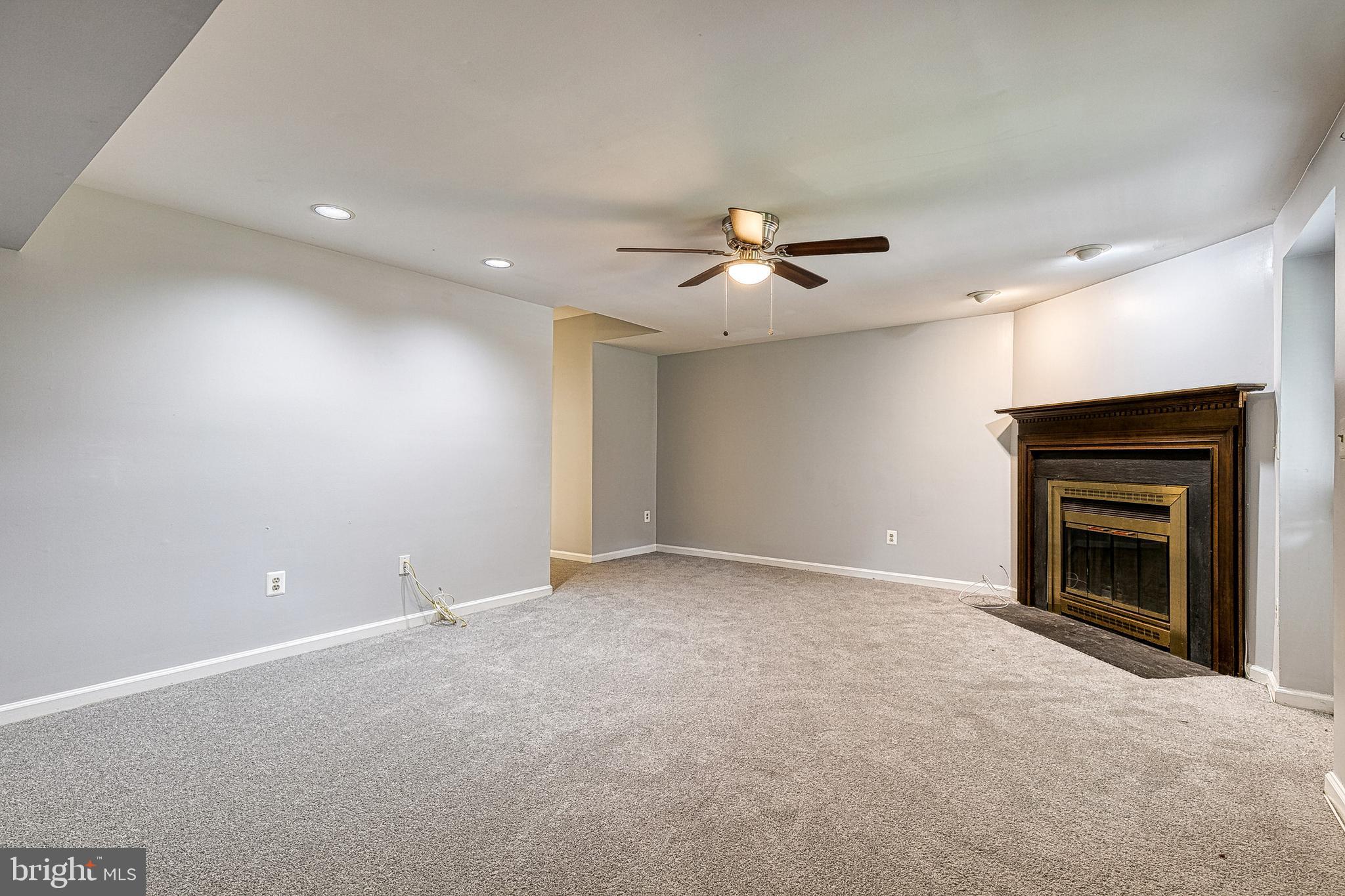 HUNTERS RUN - Residential Lease