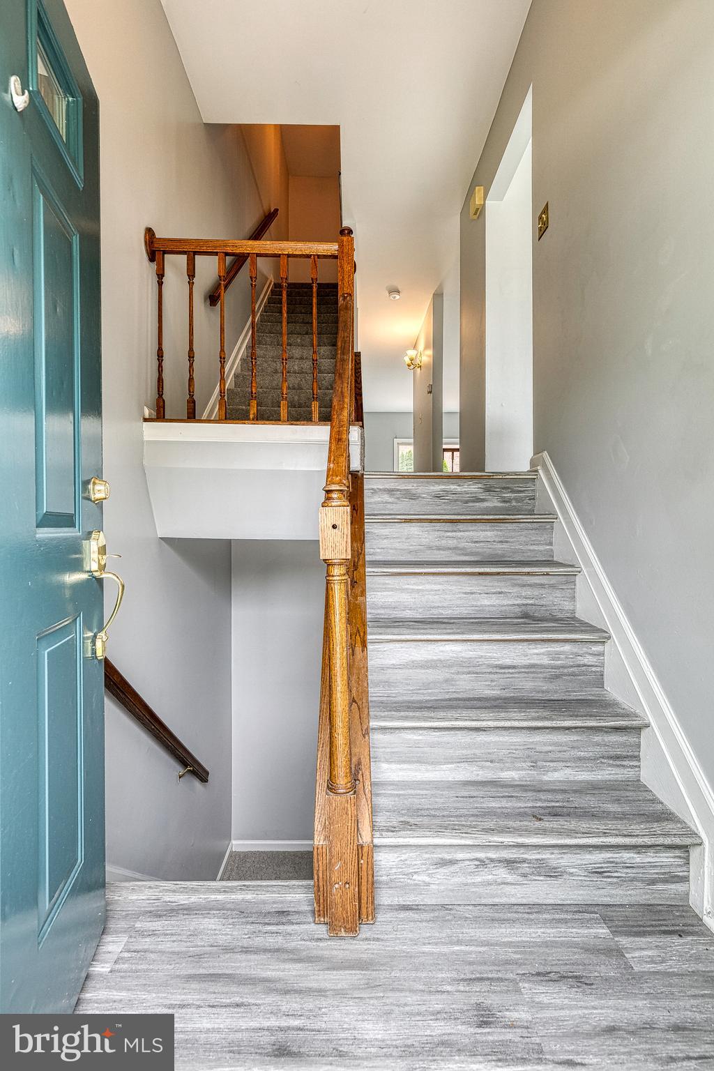 HUNTERS RUN - Residential Lease