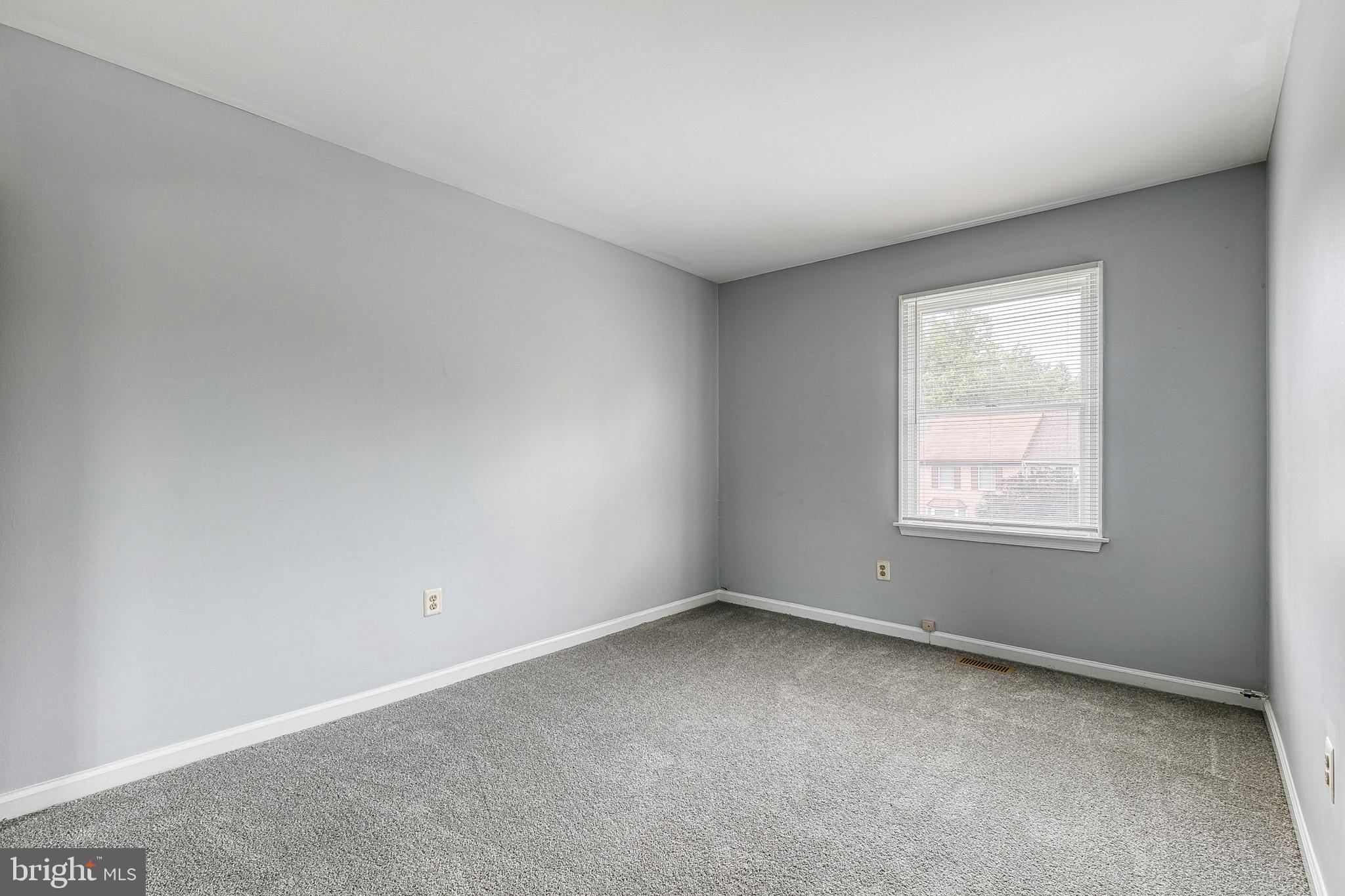 HUNTERS RUN - Residential Lease