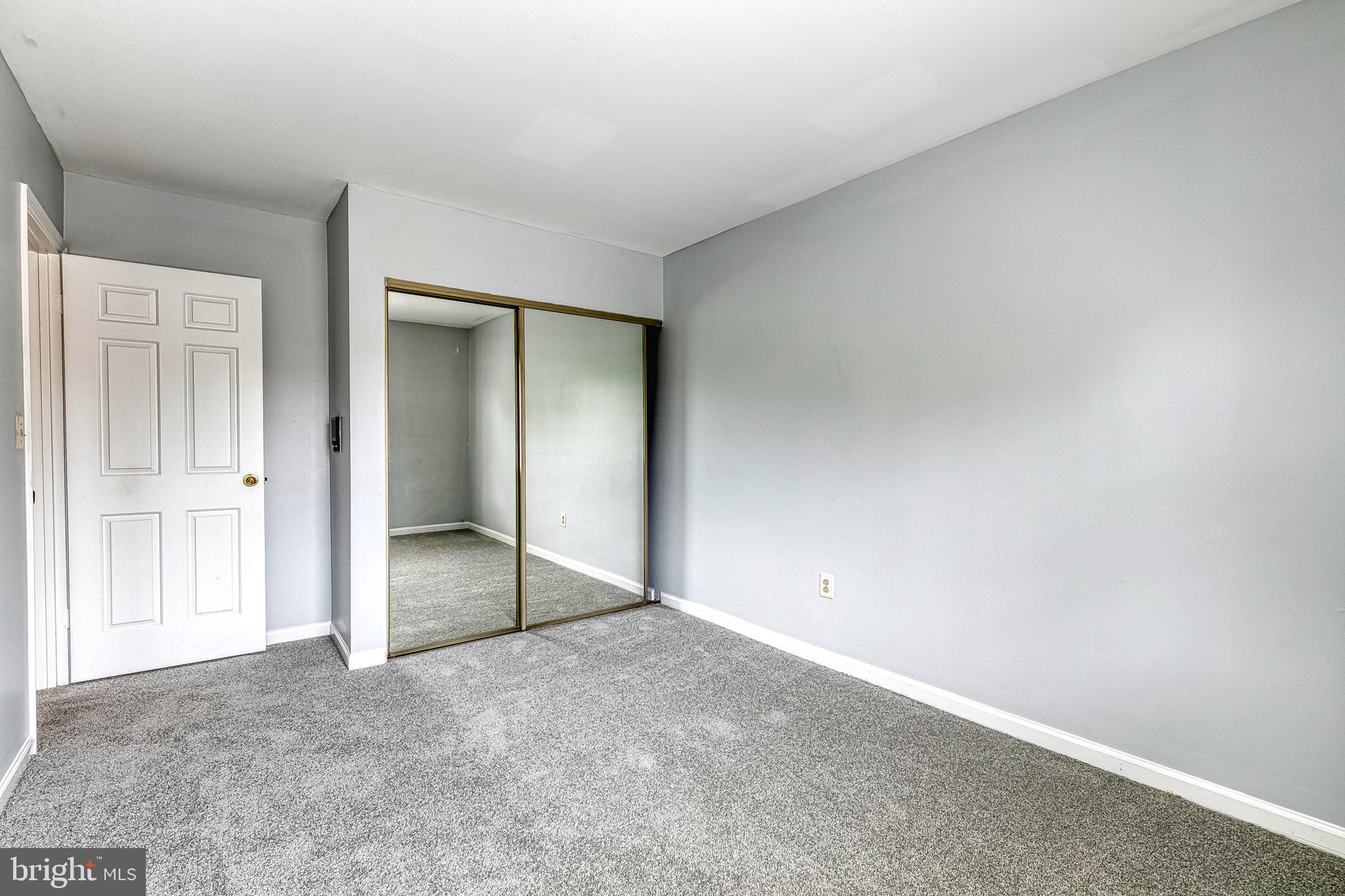 HUNTERS RUN - Residential Lease