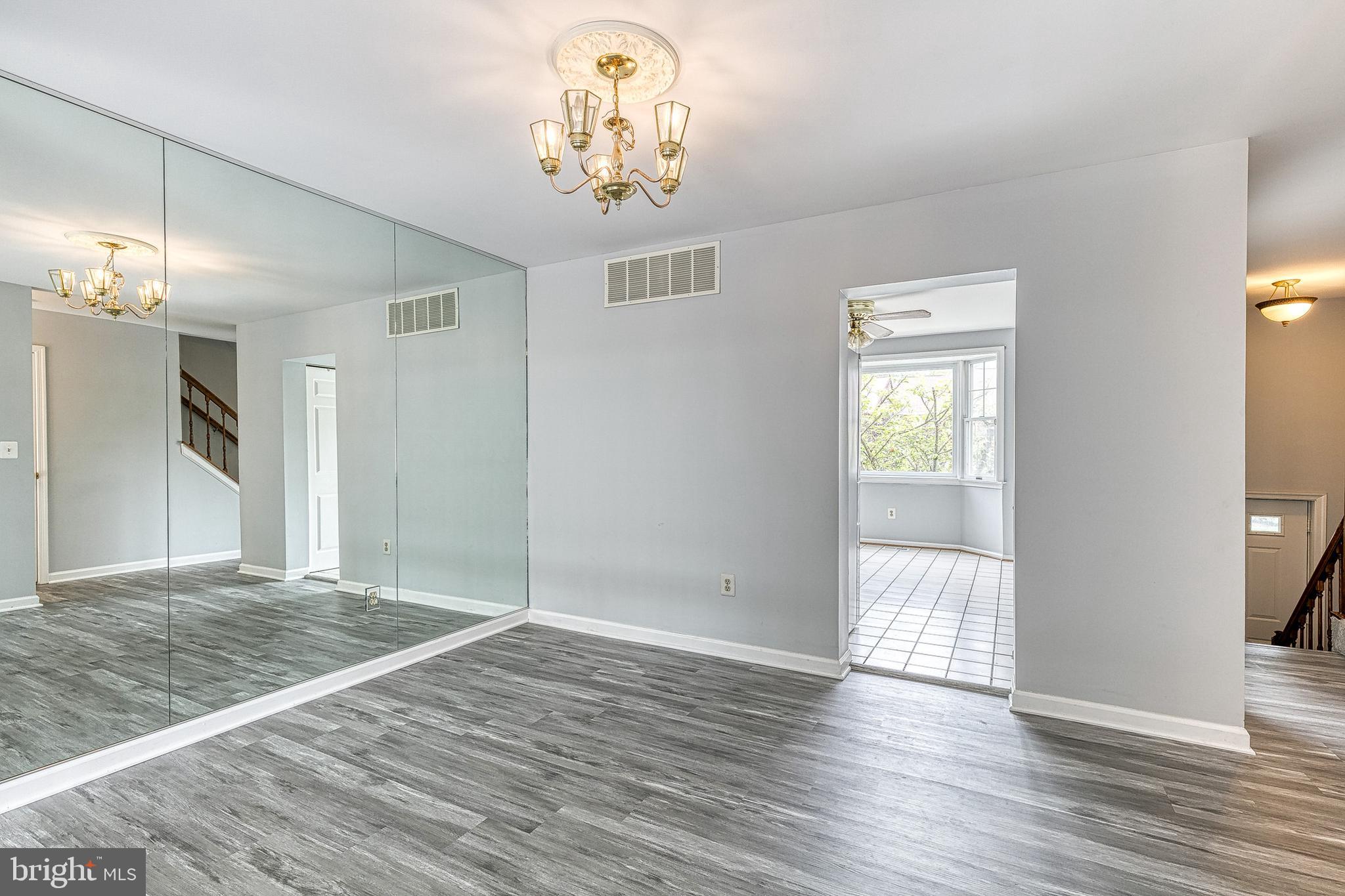 HUNTERS RUN - Residential Lease