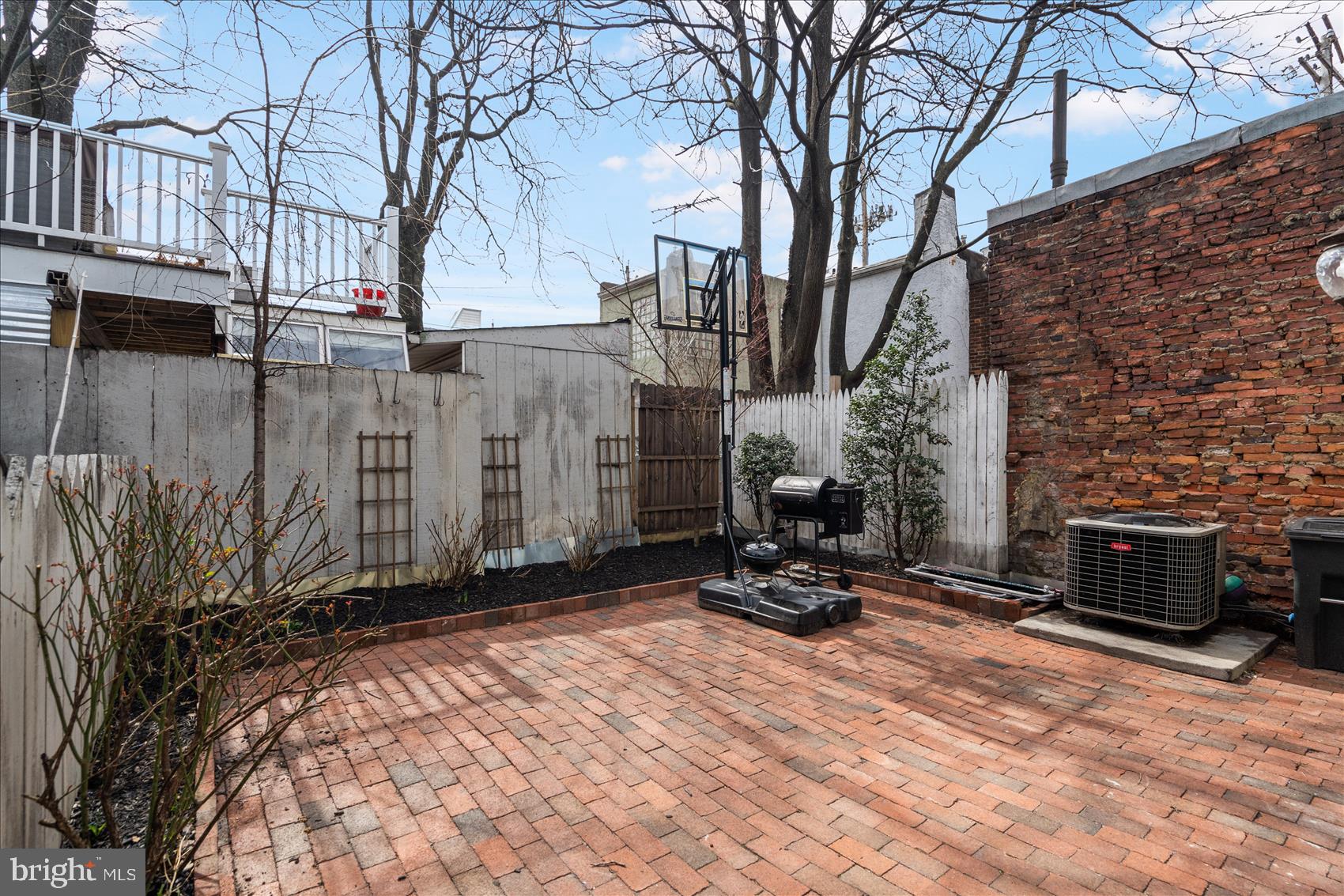 FELLS POINT HISTORIC DISTRICT - Residential