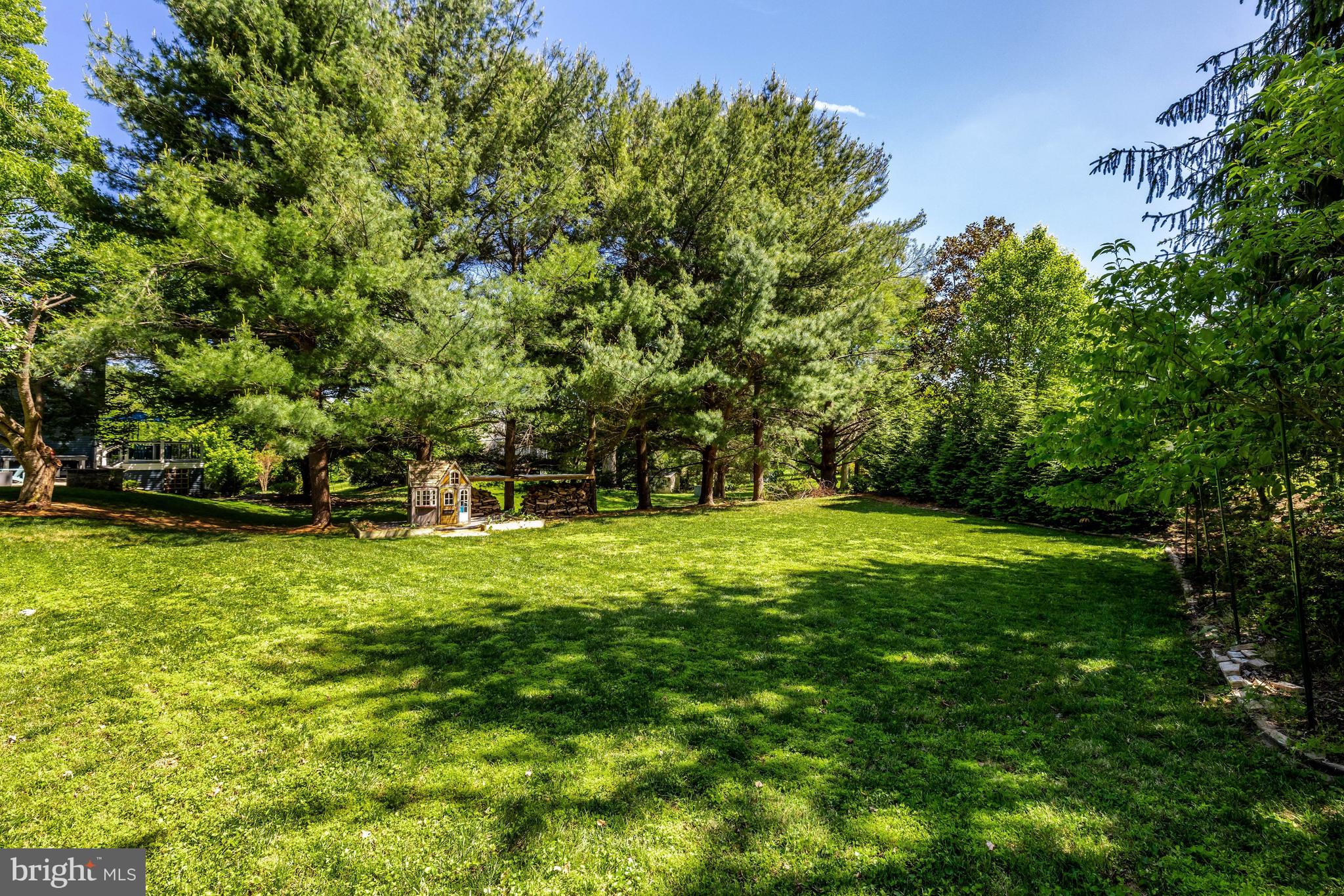 LEXINGTON ESTATES - Residential