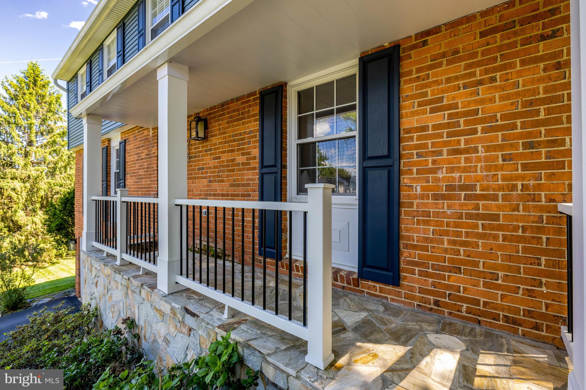 LEXINGTON ESTATES - Residential