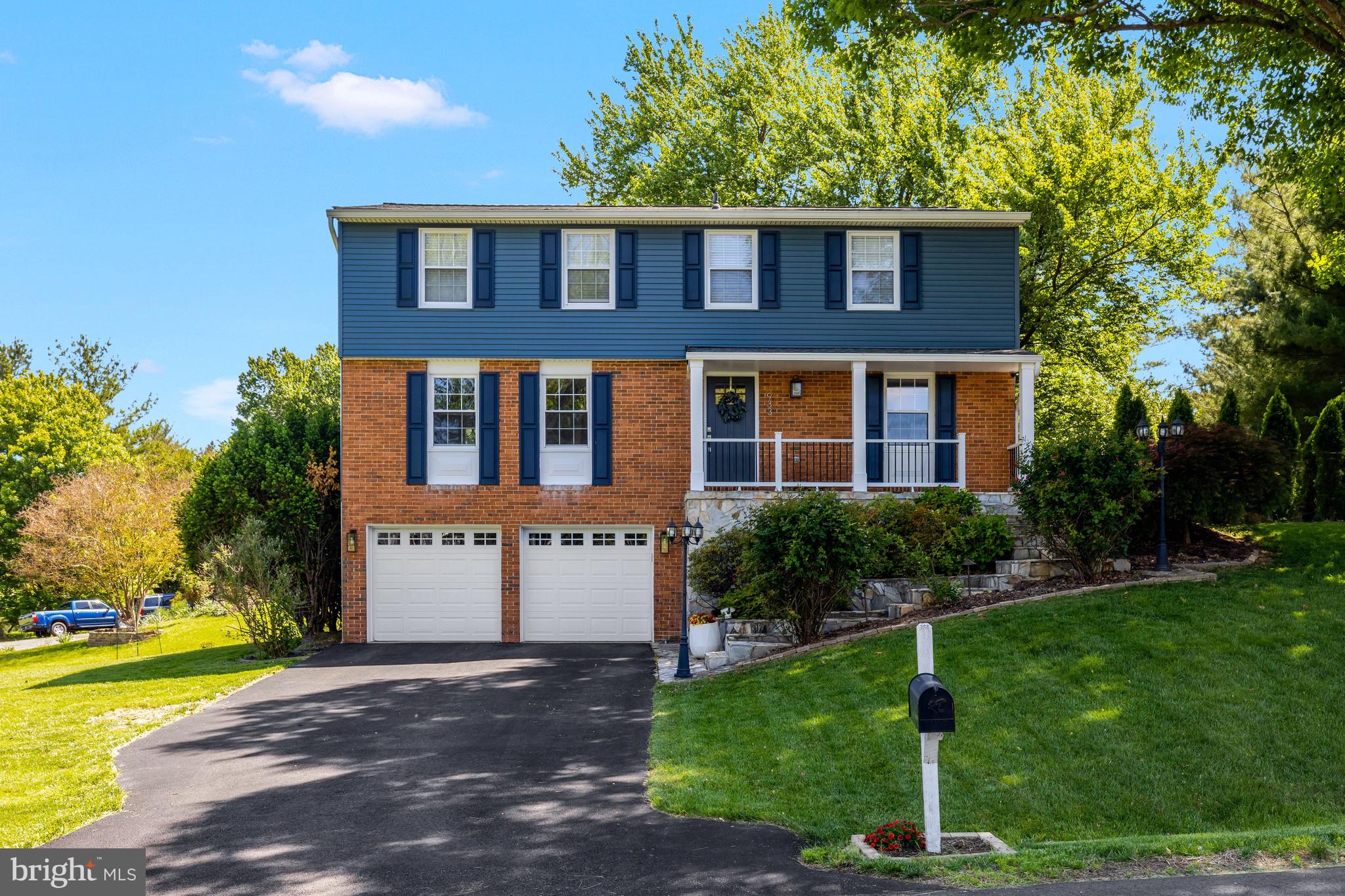 LEXINGTON ESTATES - Residential
