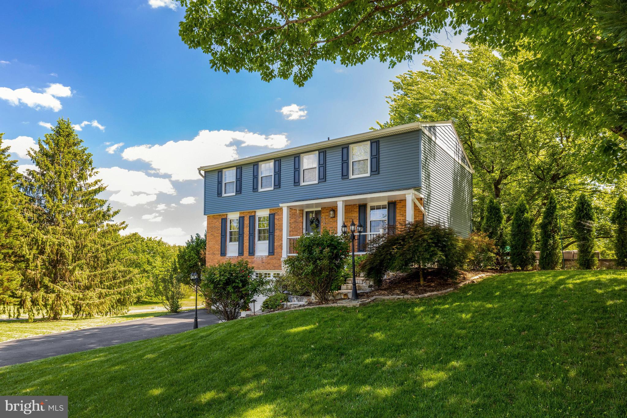 LEXINGTON ESTATES - Residential