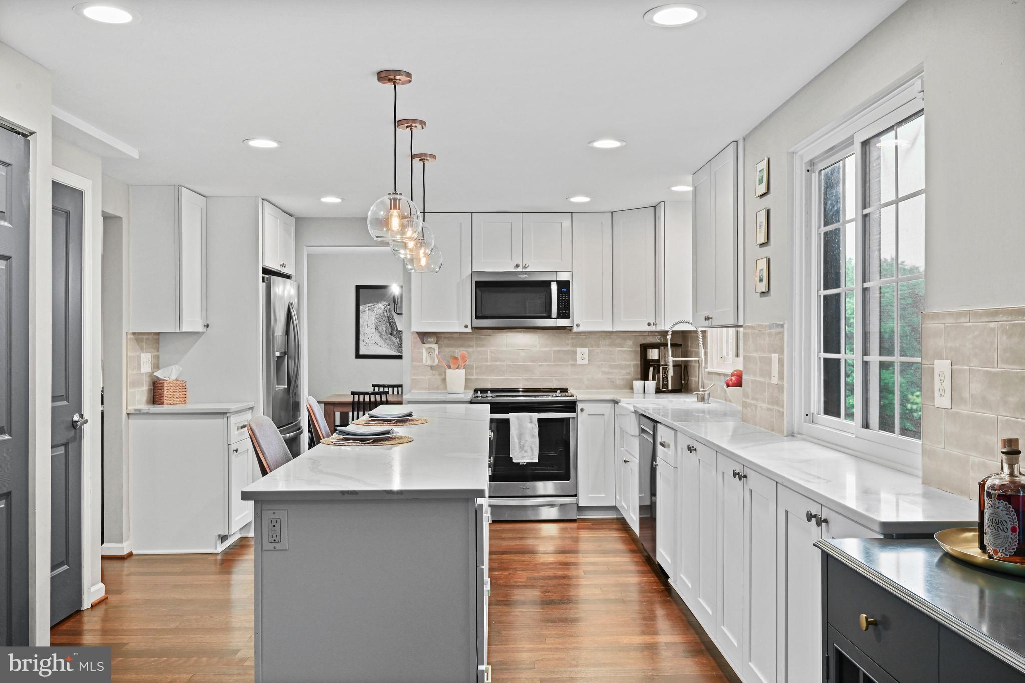 LEXINGTON ESTATES - Residential
