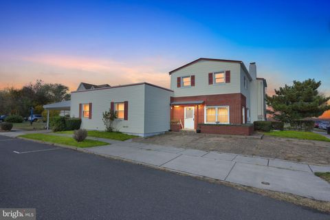 Photo of 101 Main Street, ROEBLING, NJ 08554 (MLS # NJBL2099000)