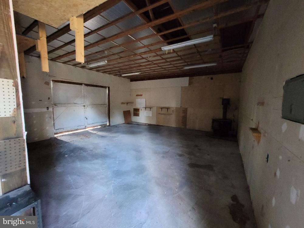 TAMMANY MANOR - Residential