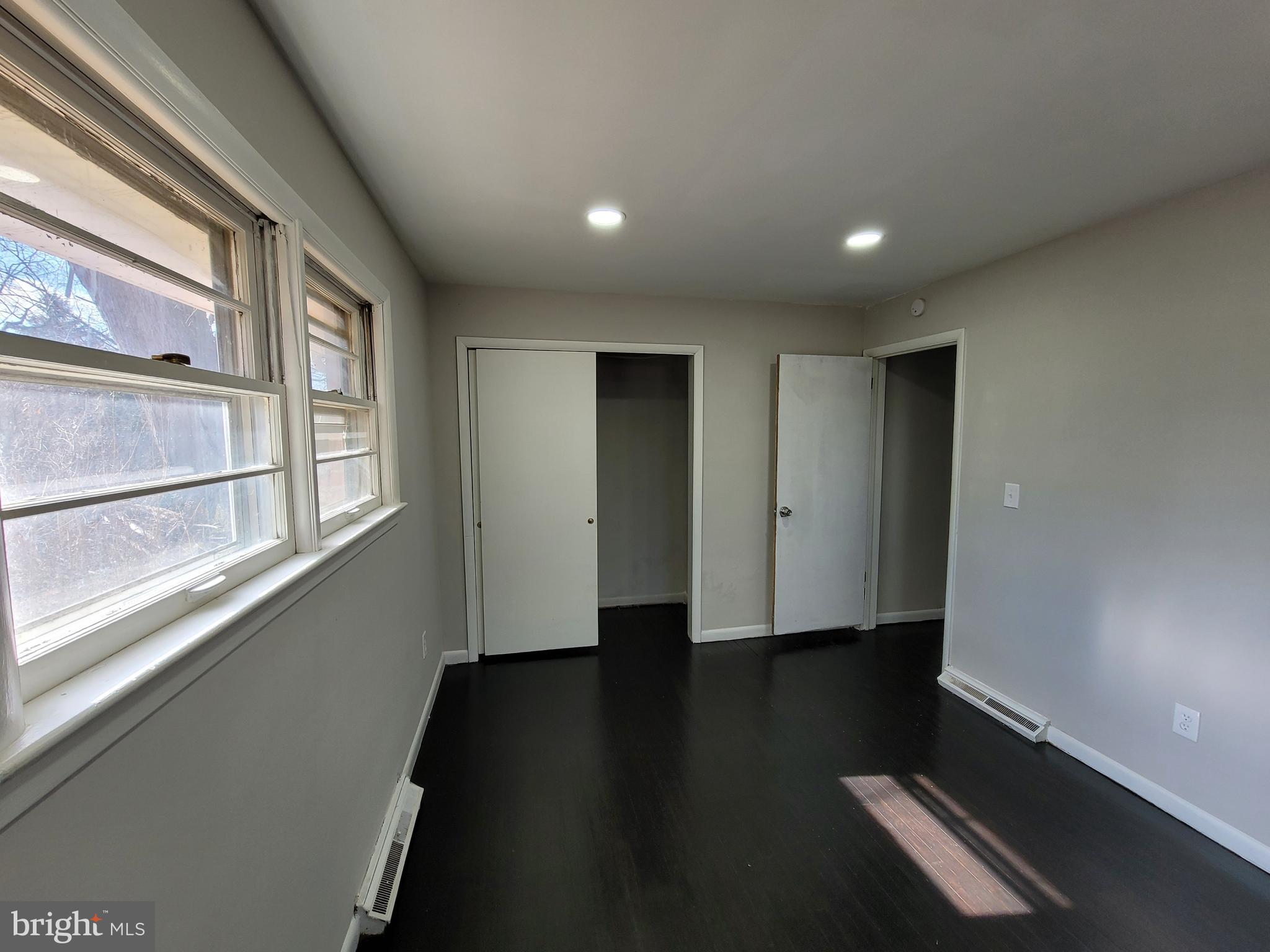 TAMMANY MANOR - Residential