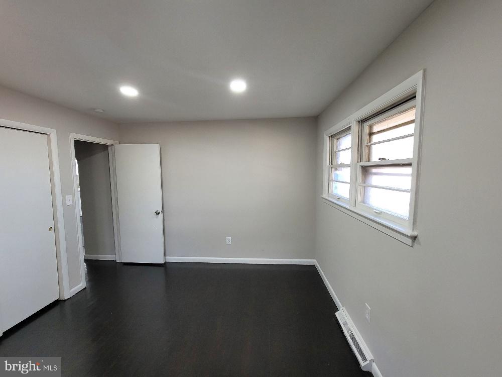 TAMMANY MANOR - Residential