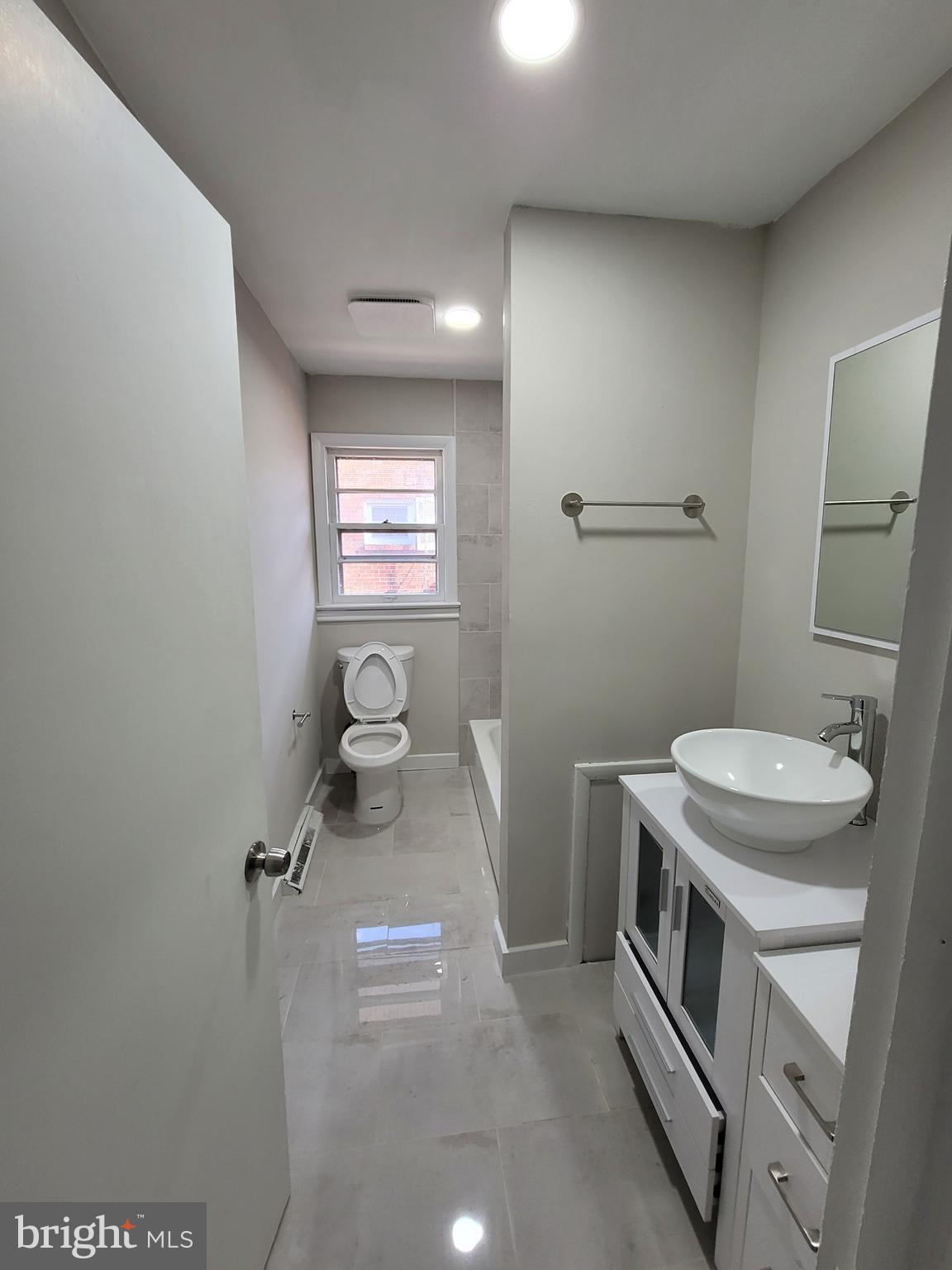 TAMMANY MANOR - Residential