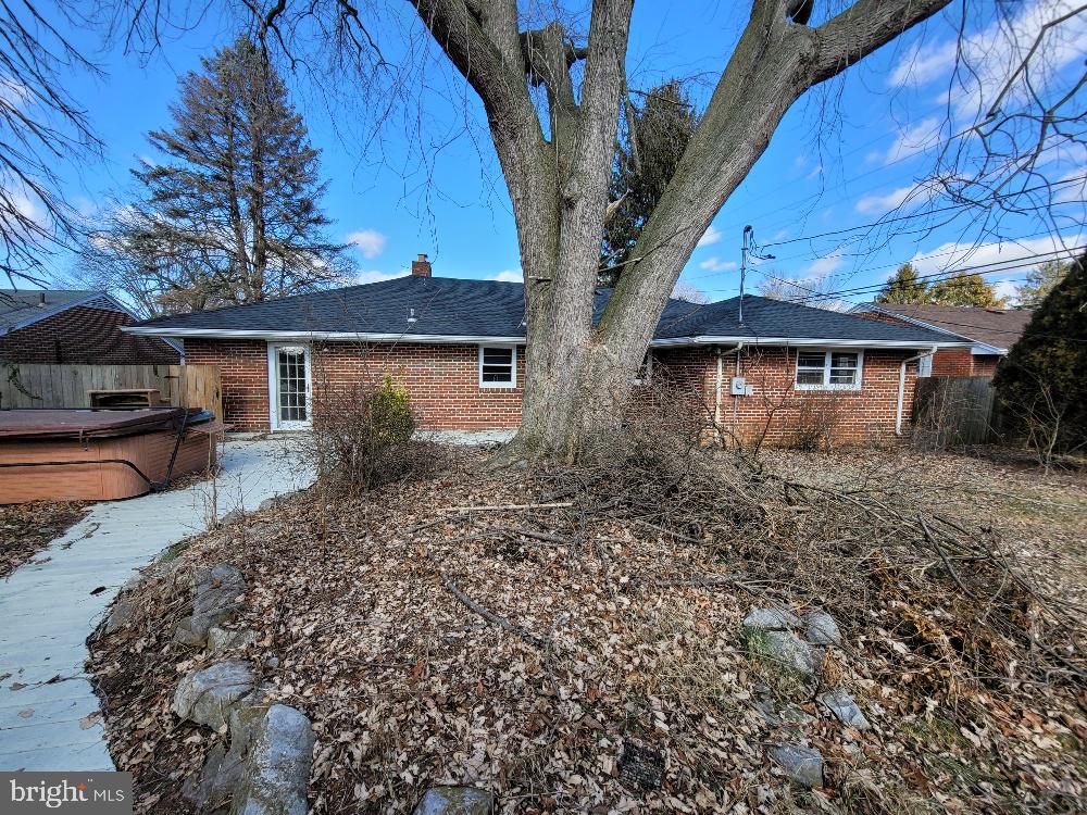 TAMMANY MANOR - Residential