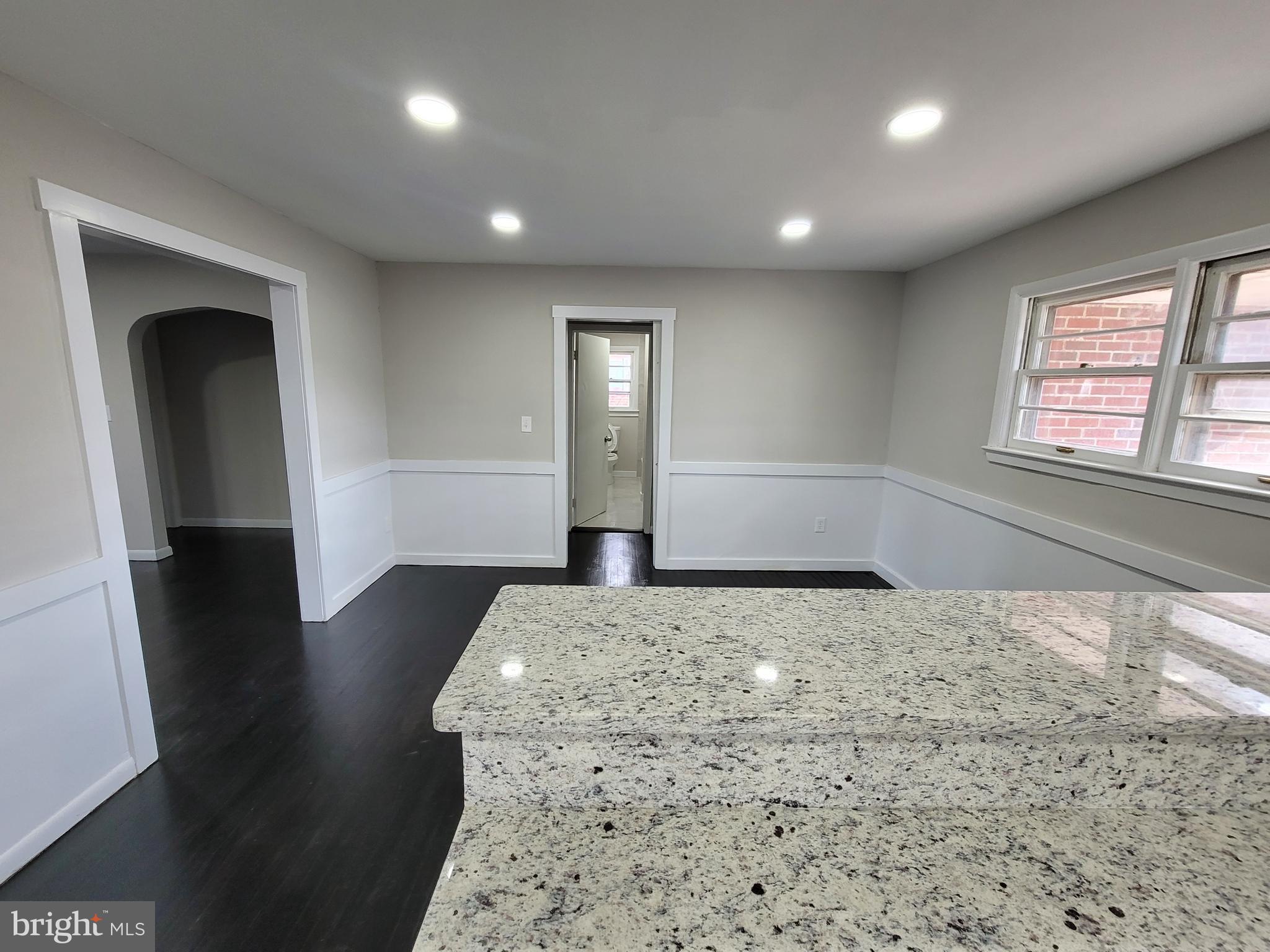 TAMMANY MANOR - Residential