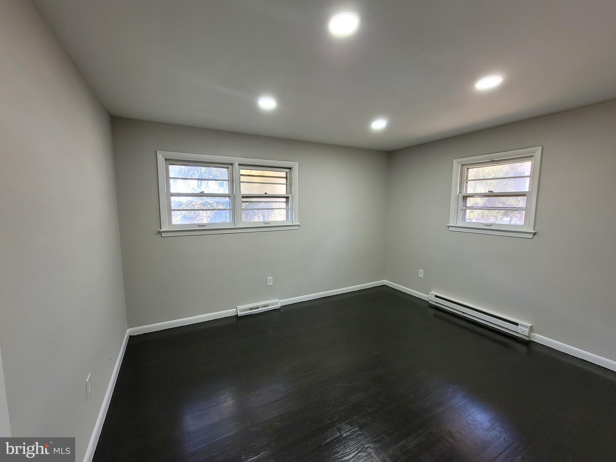 TAMMANY MANOR - Residential