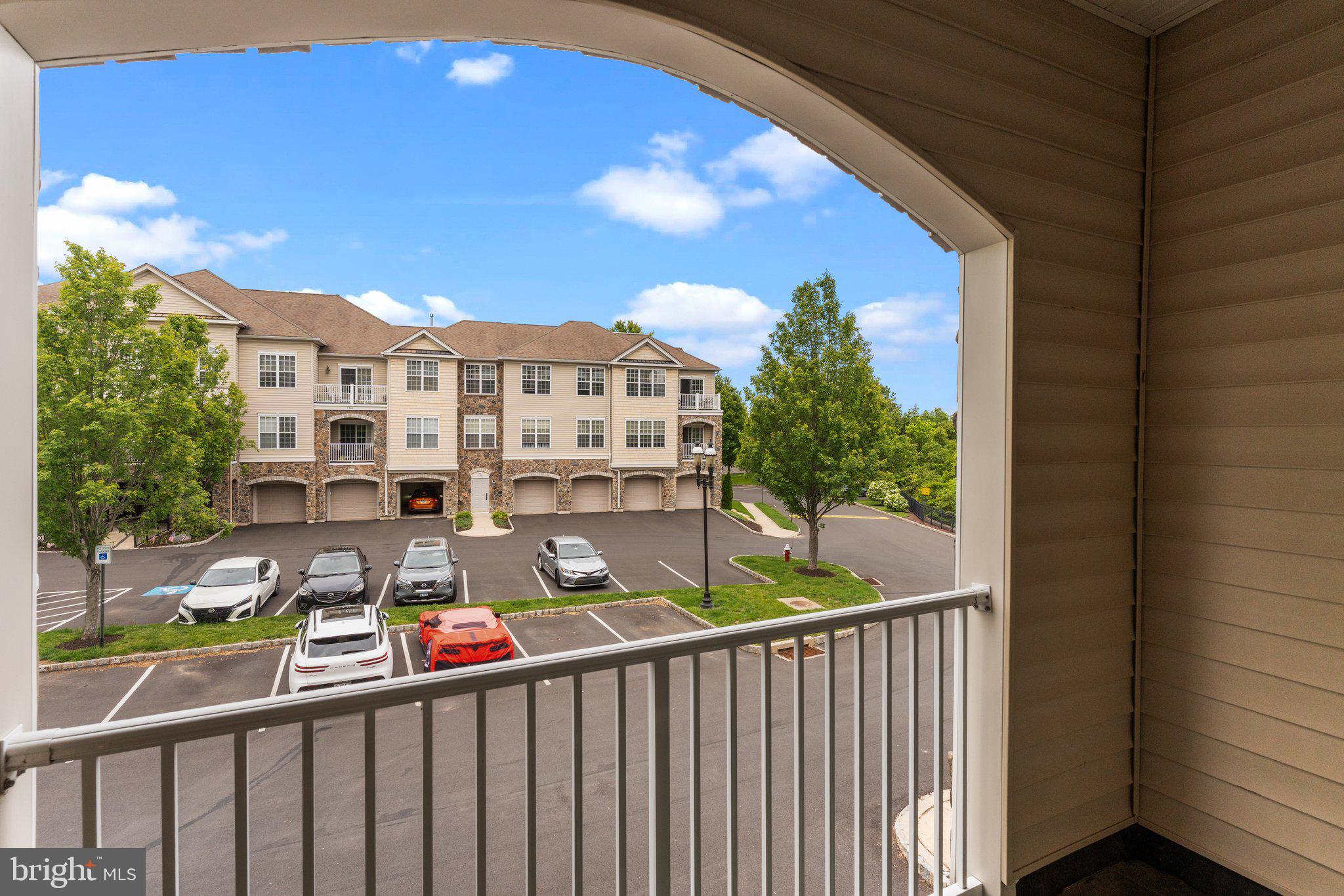 4208 KNOX COURT 4208