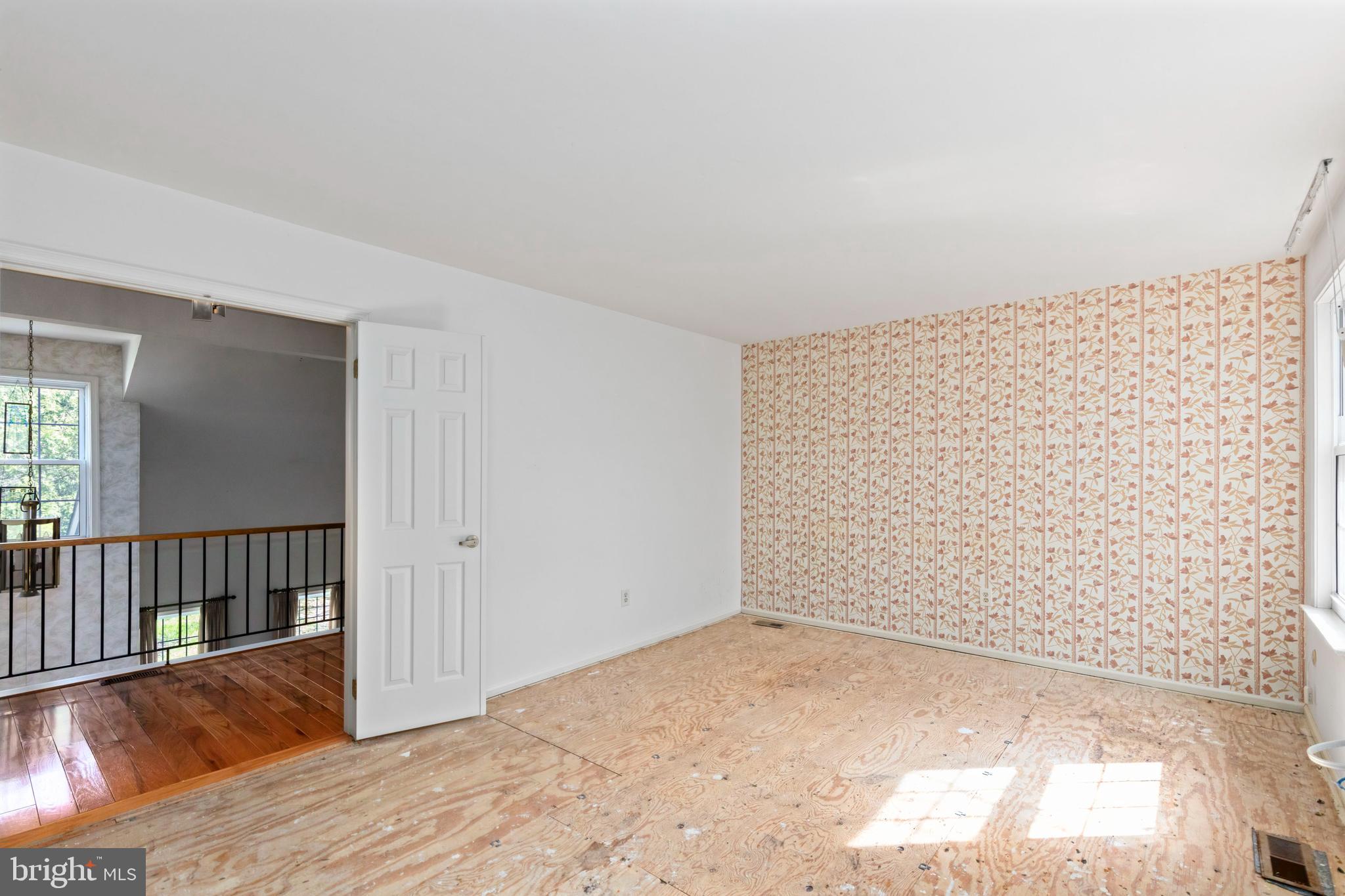 STOTESBURY TWHSE - Residential