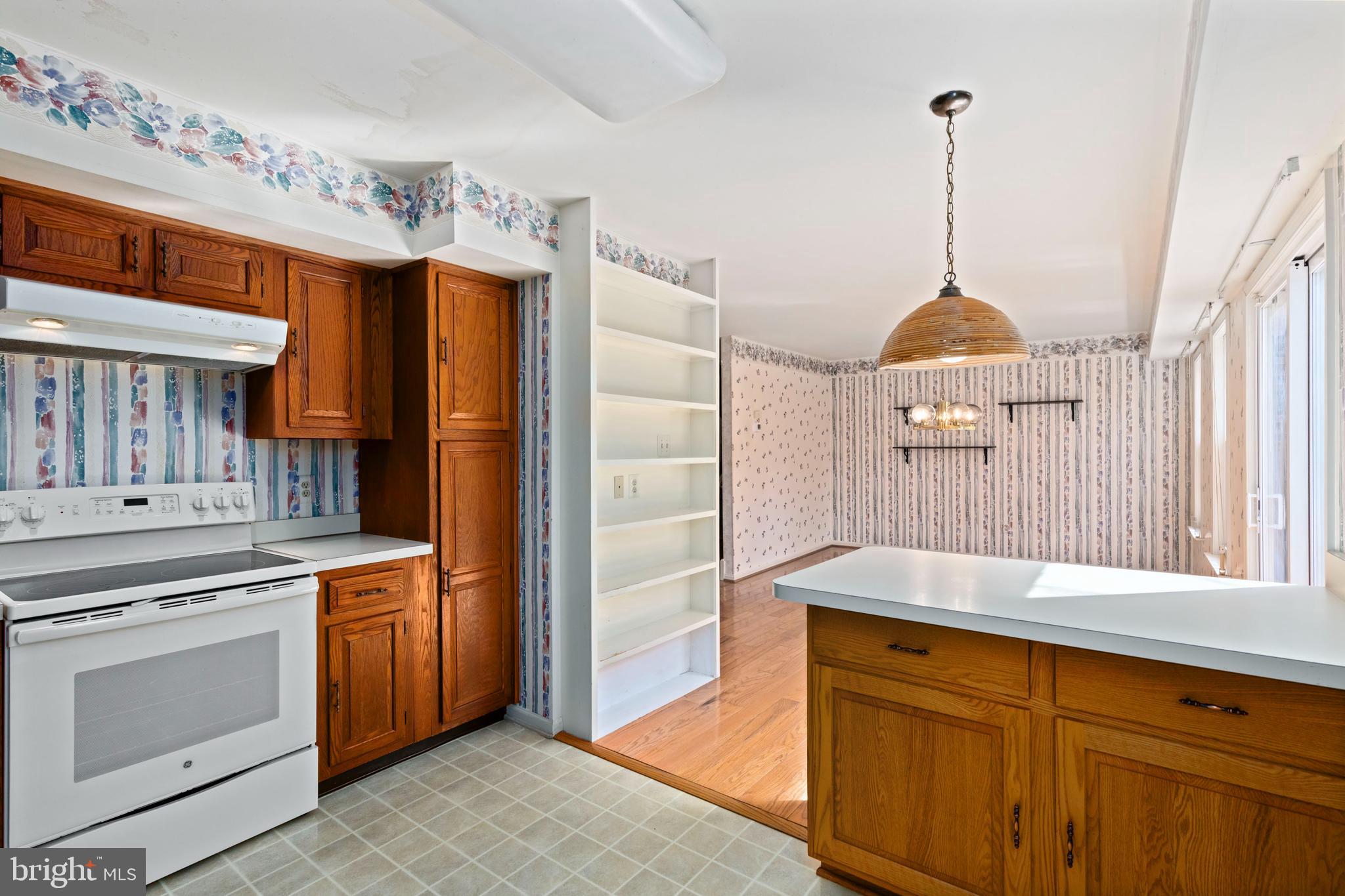 STOTESBURY TWHSE - Residential