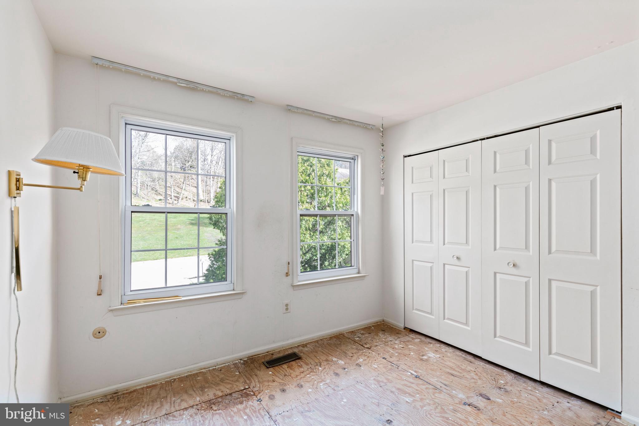 STOTESBURY TWHSE - Residential