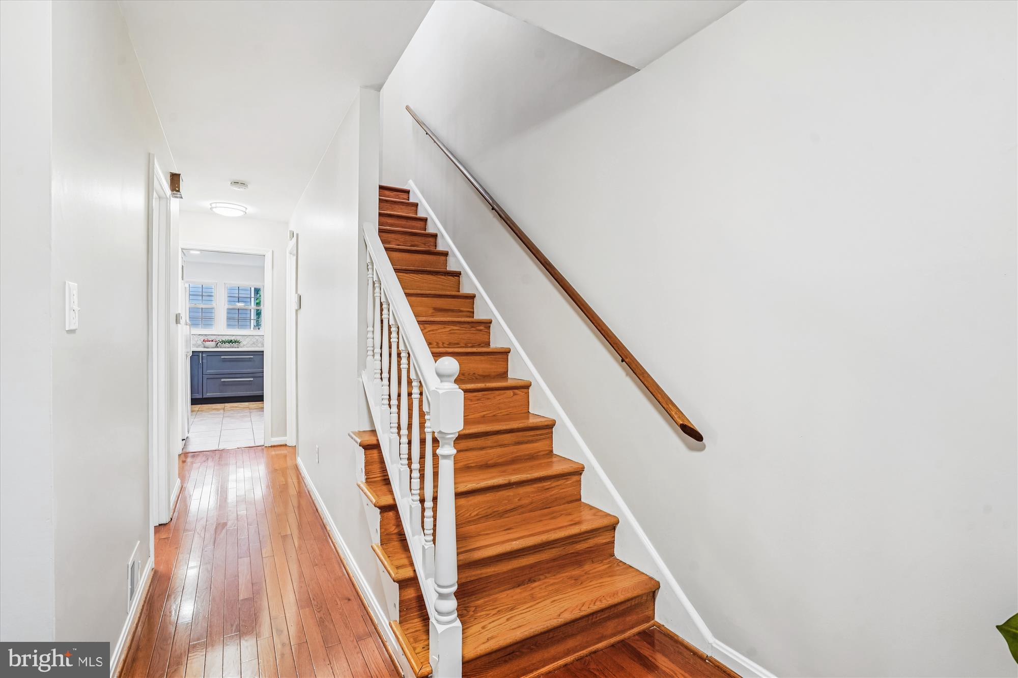 NORTH BARCROFT - Residential