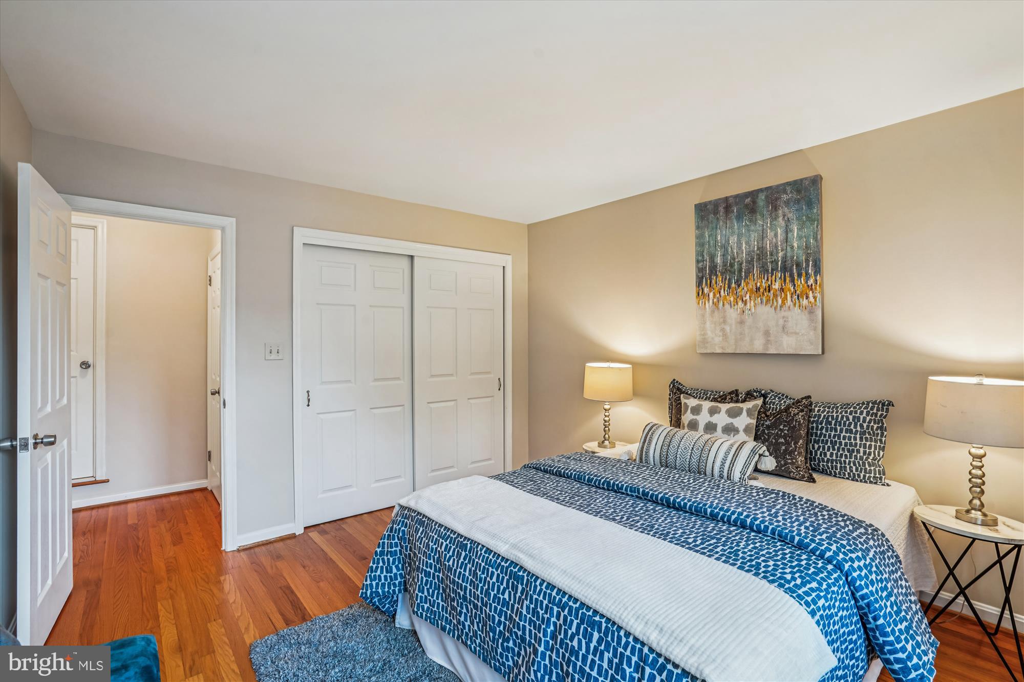 NORTH BARCROFT - Residential