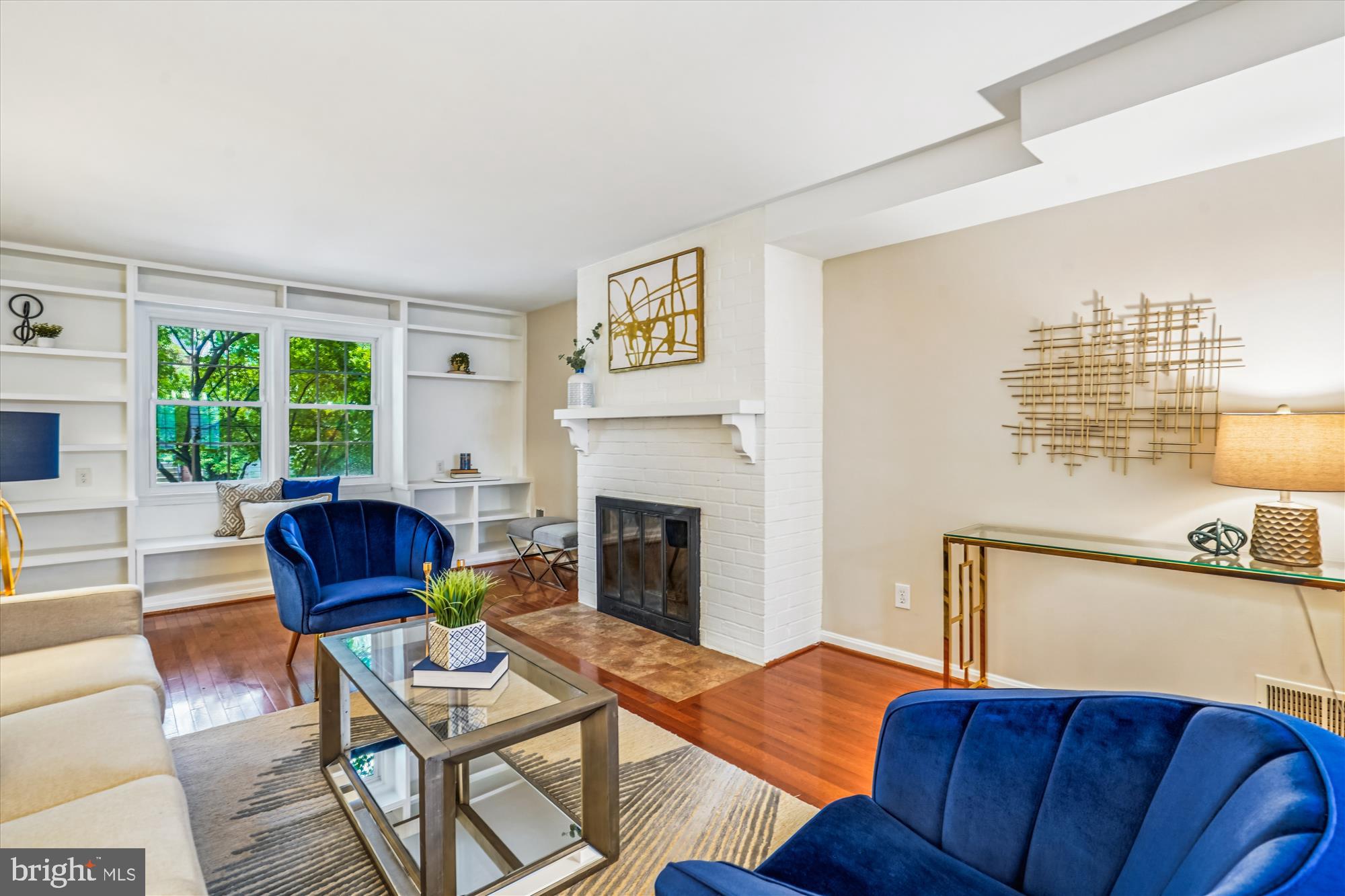 NORTH BARCROFT - Residential