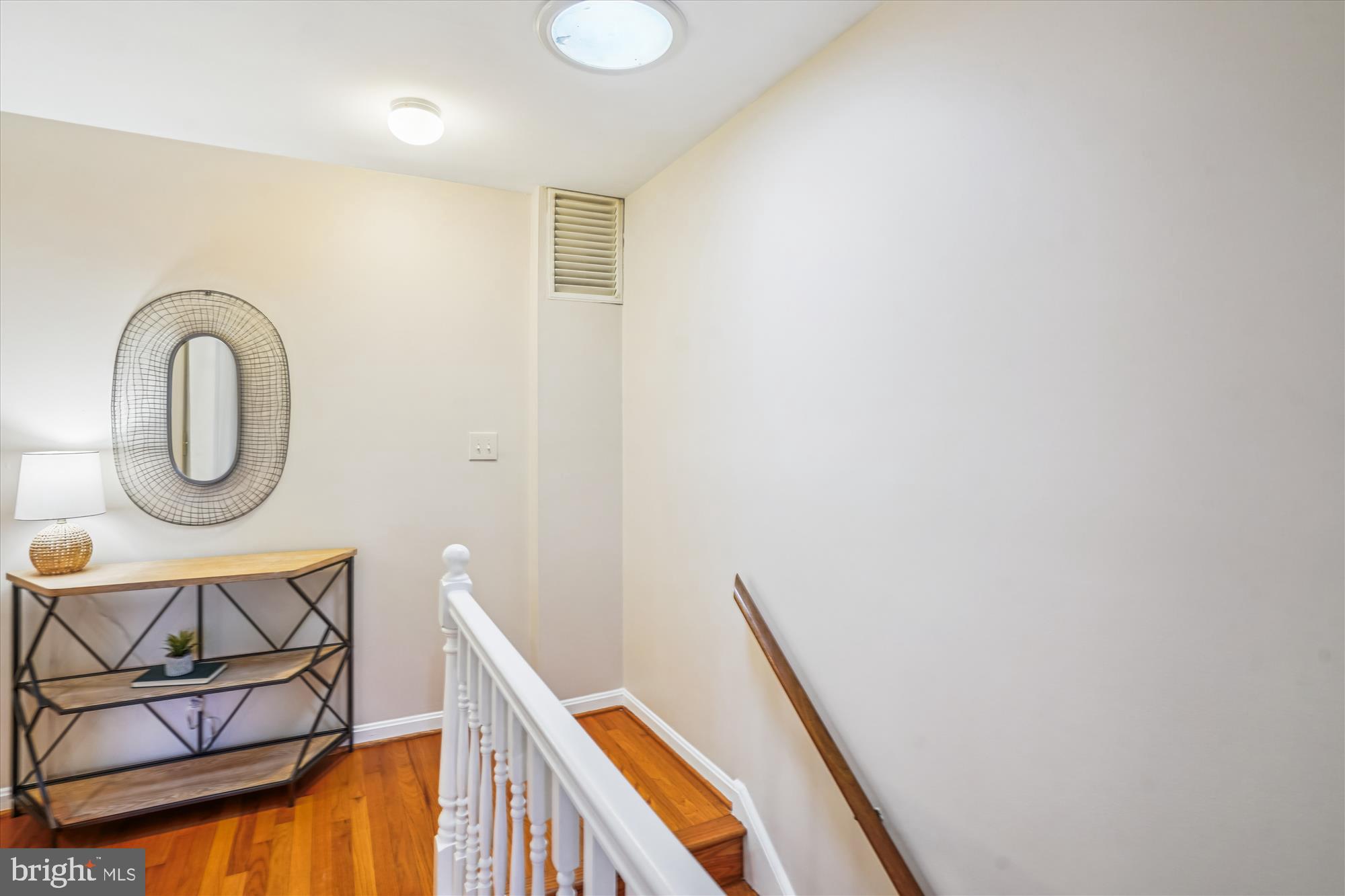 NORTH BARCROFT - Residential