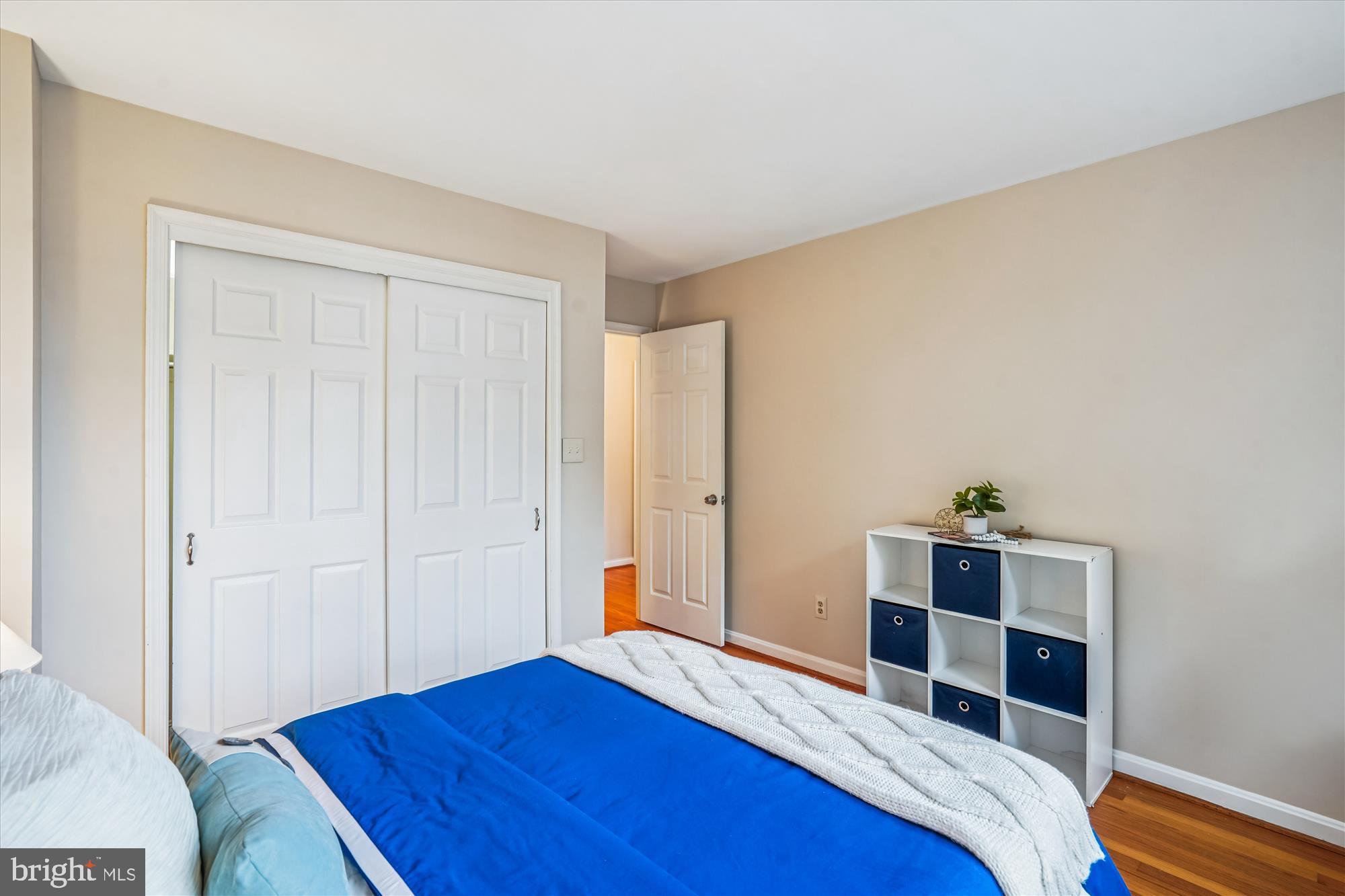 NORTH BARCROFT - Residential