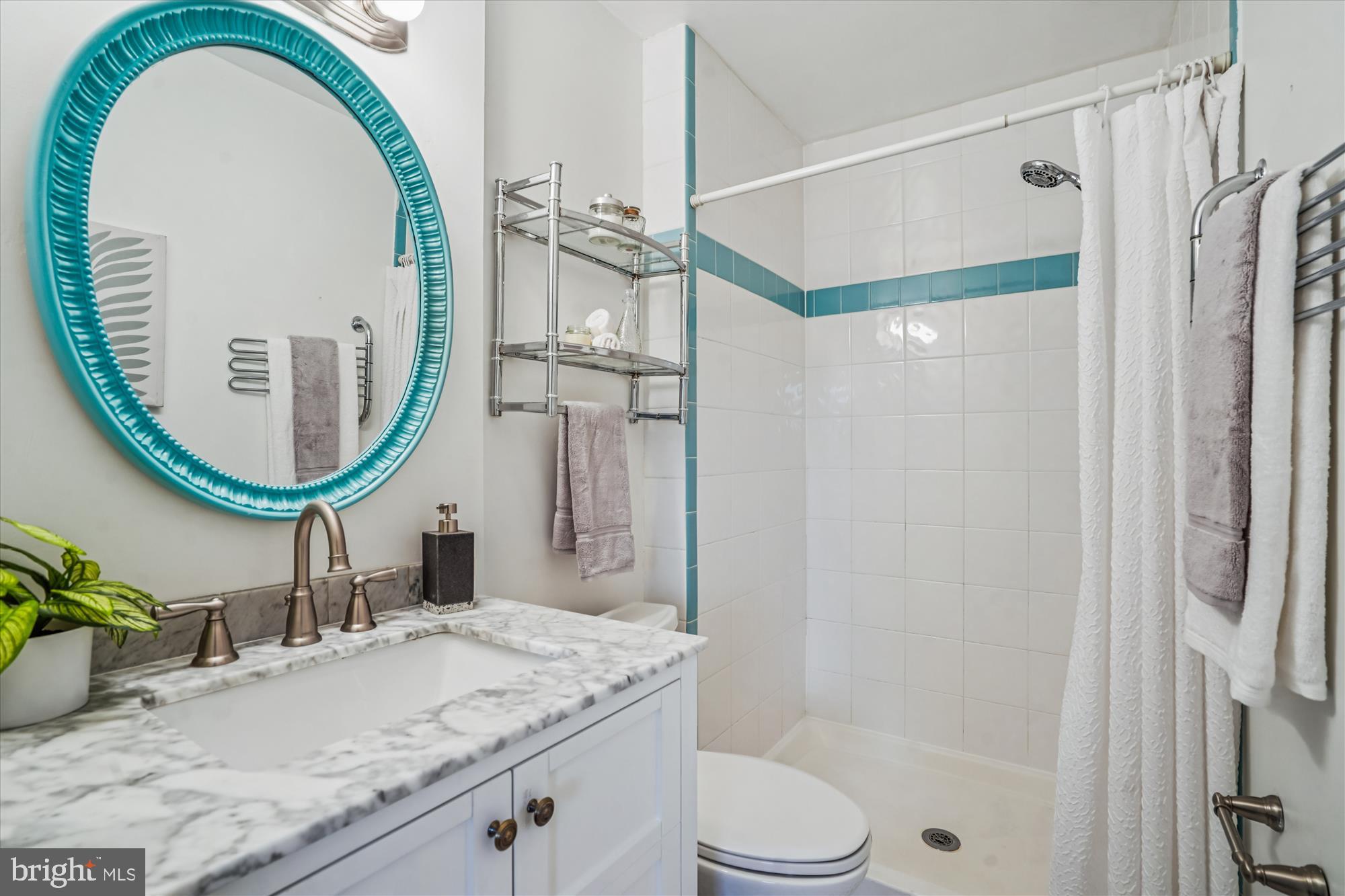 NORTH BARCROFT - Residential