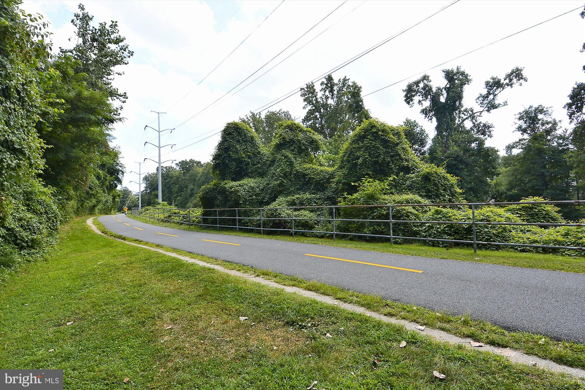 NORTH BARCROFT - Residential