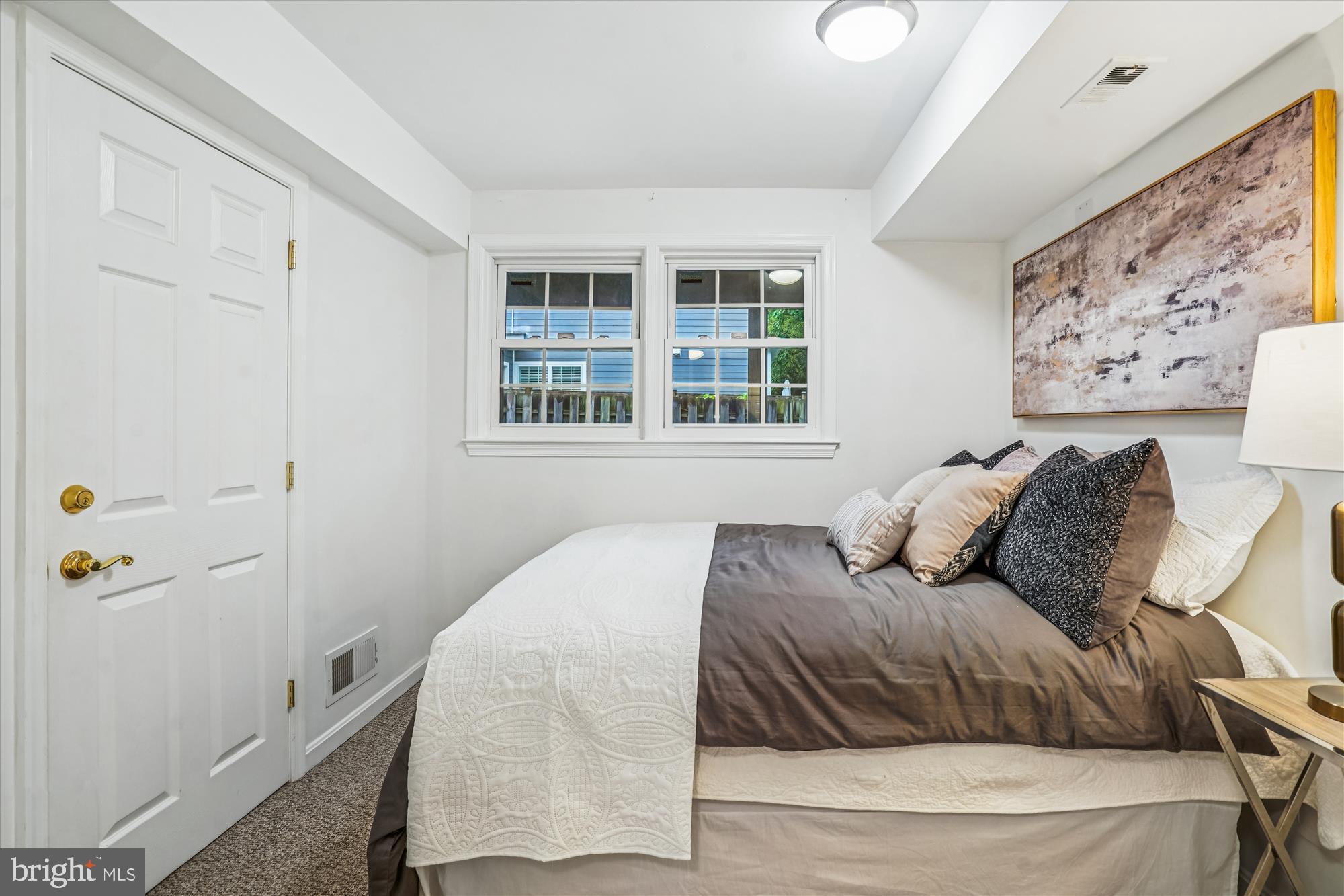 NORTH BARCROFT - Residential