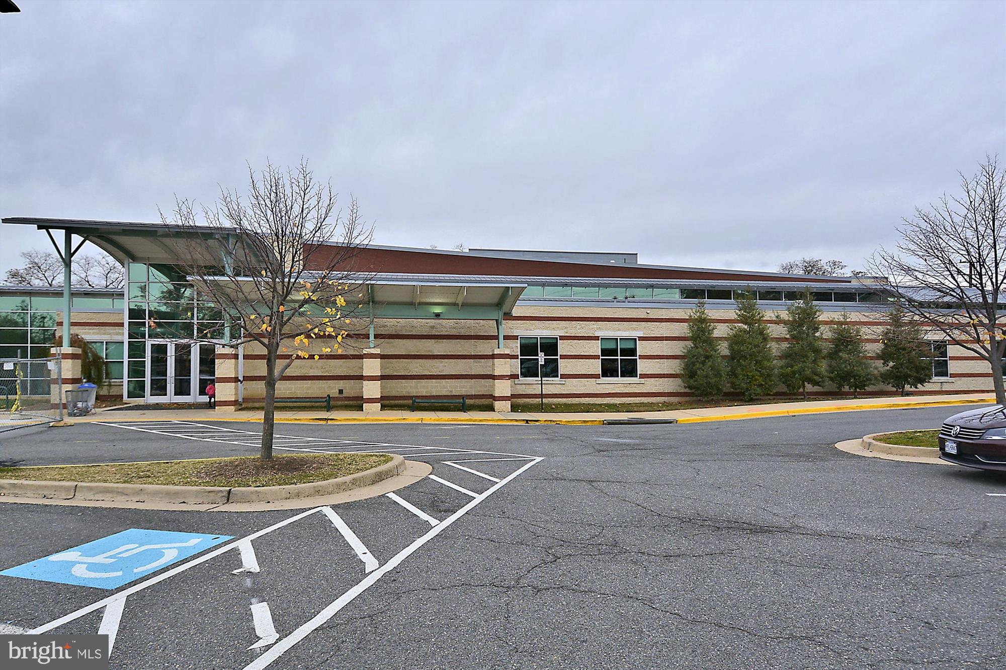 NORTH BARCROFT - Residential