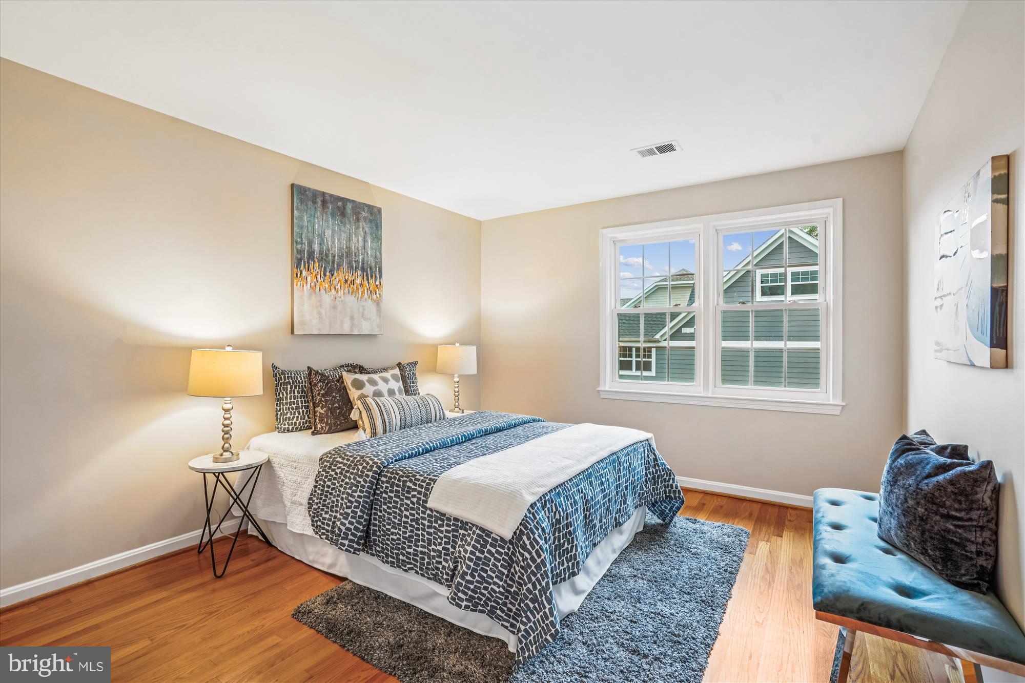 NORTH BARCROFT - Residential