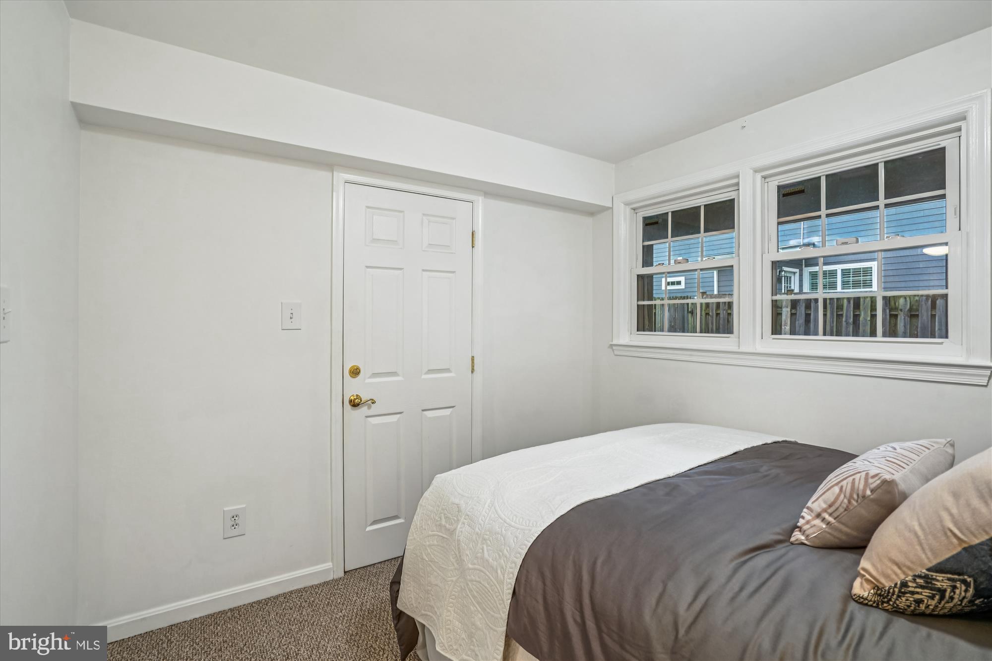 NORTH BARCROFT - Residential