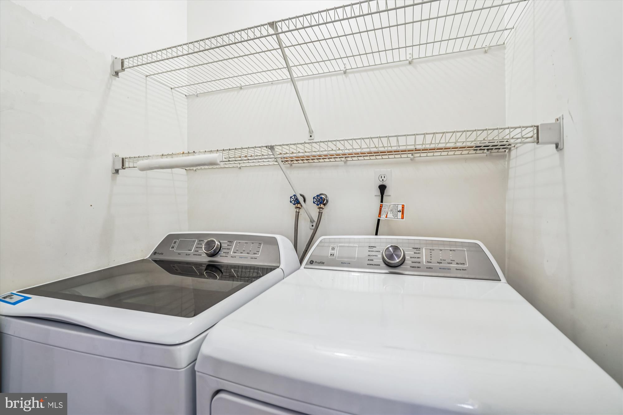 NORTH BARCROFT - Residential