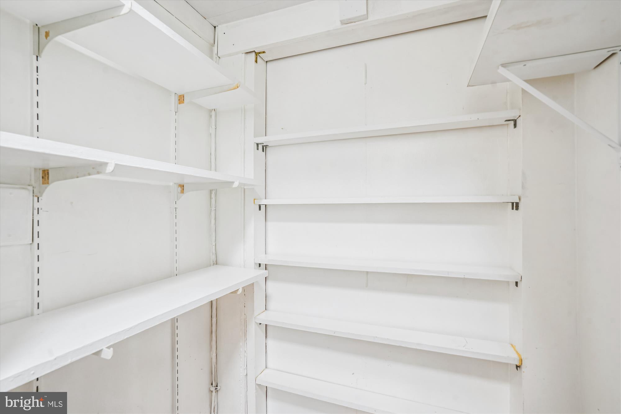 NORTH BARCROFT - Residential