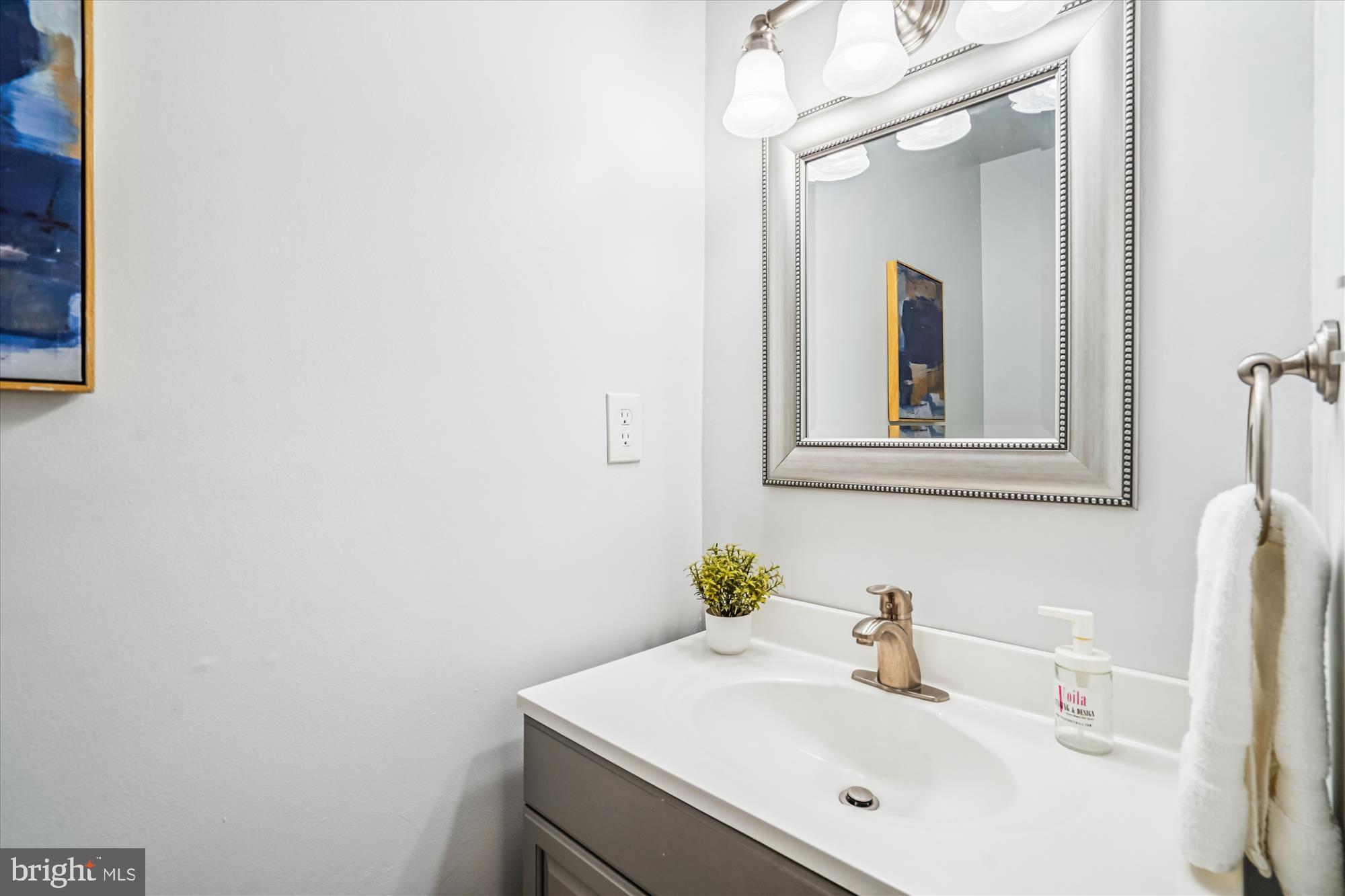 NORTH BARCROFT - Residential