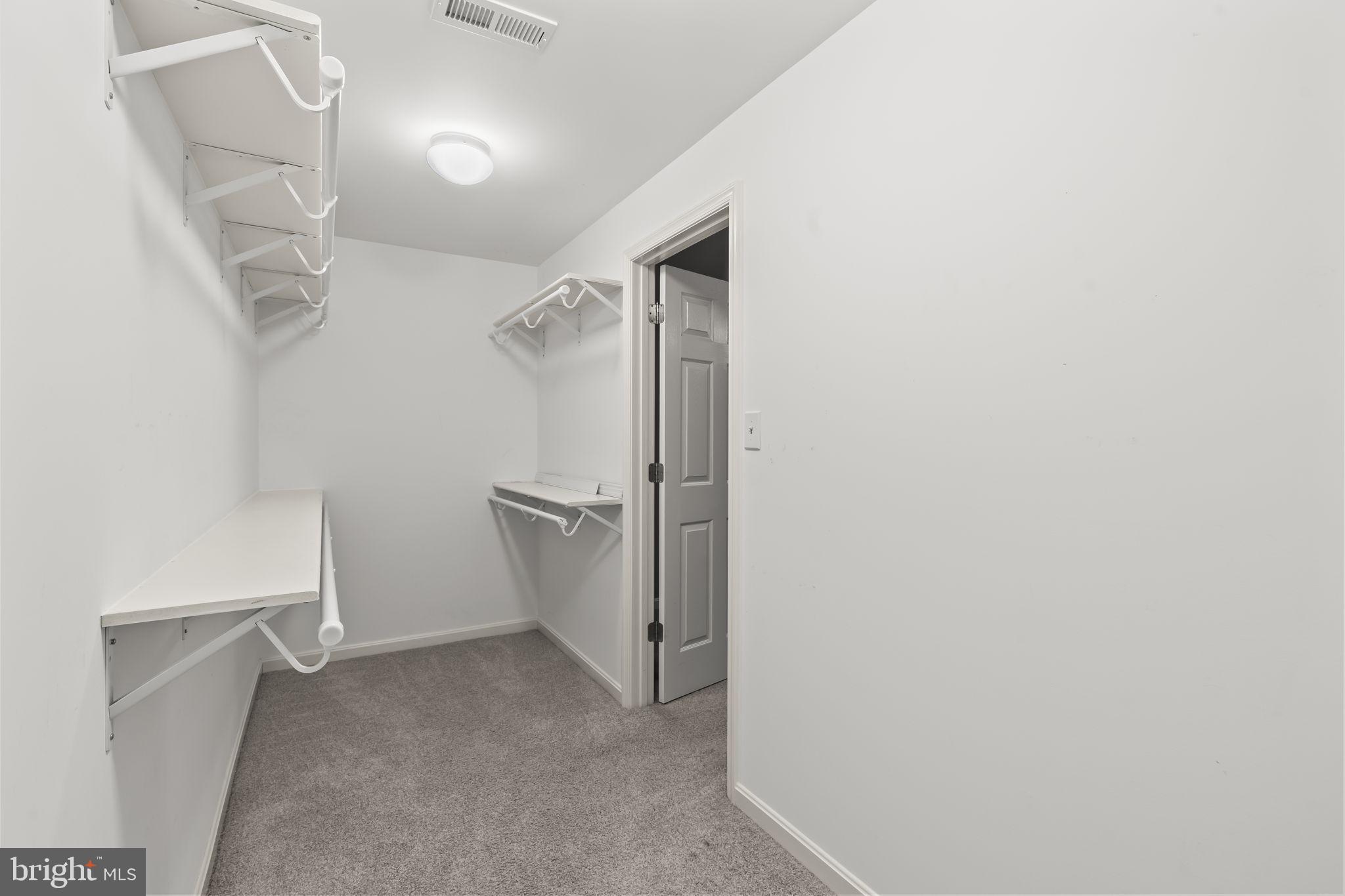 FOX FIELD - Residential